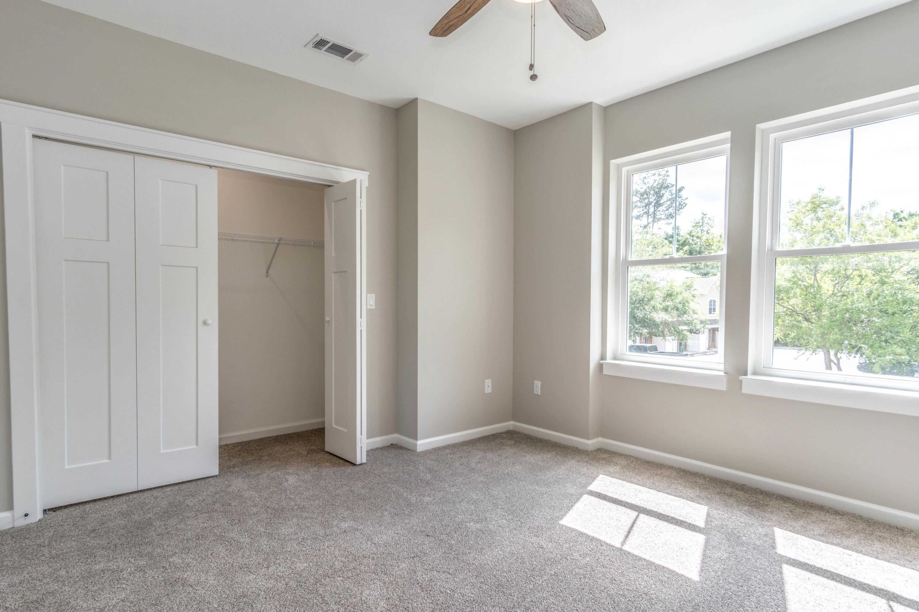 VALPARAISO PINECREST 5 - Residential