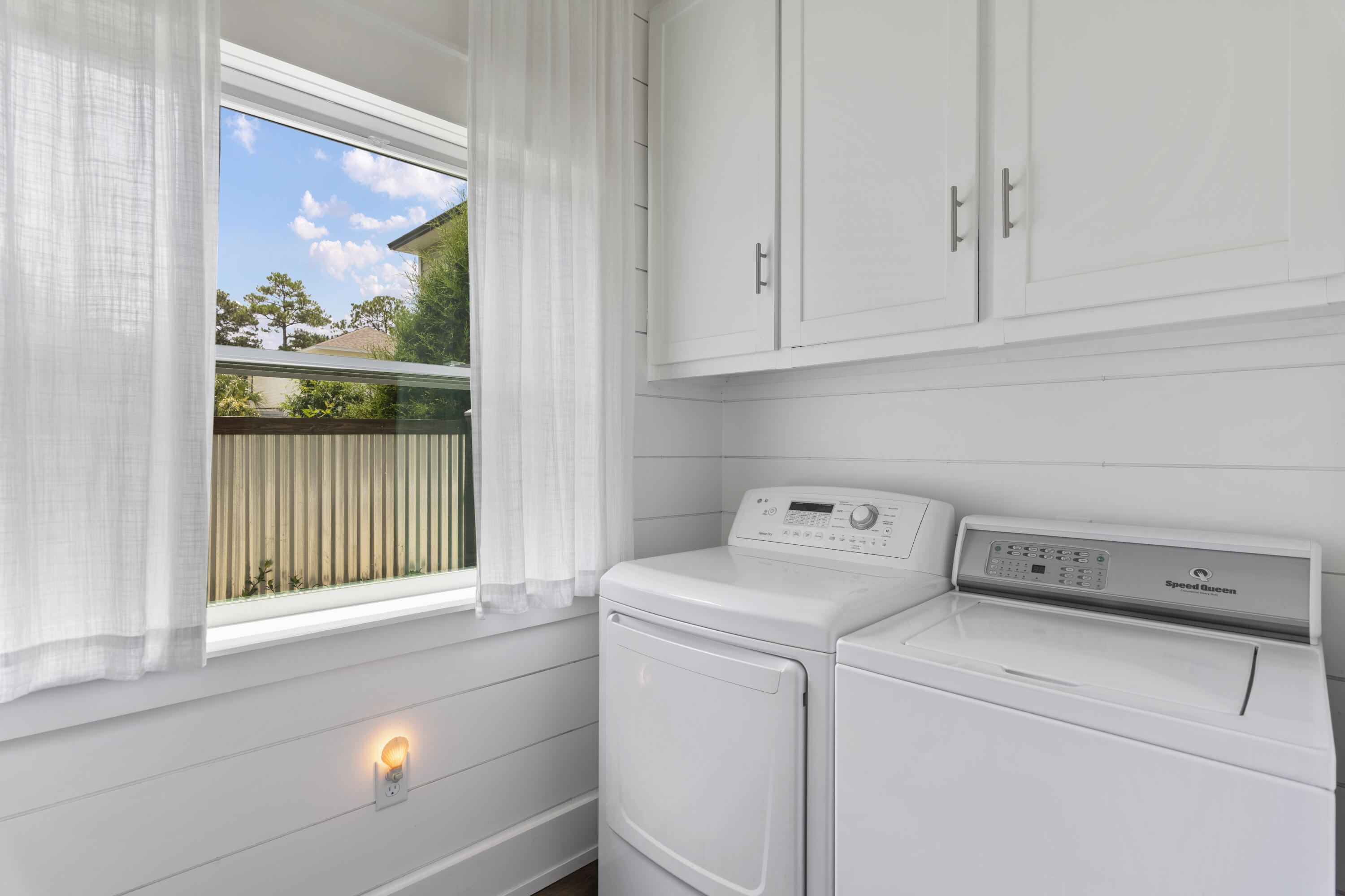 Pine Trace - Residential