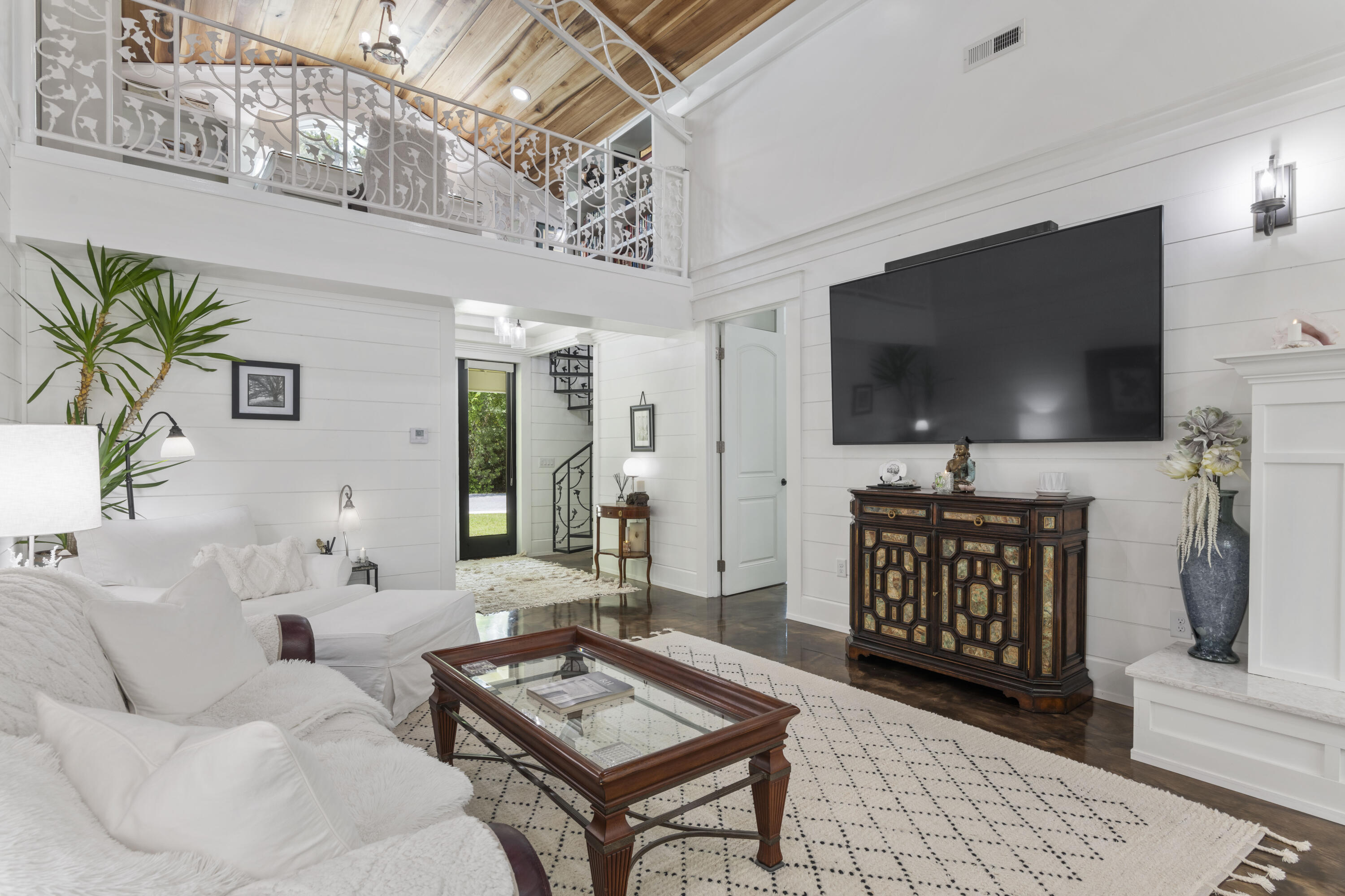 Pine Trace - Residential