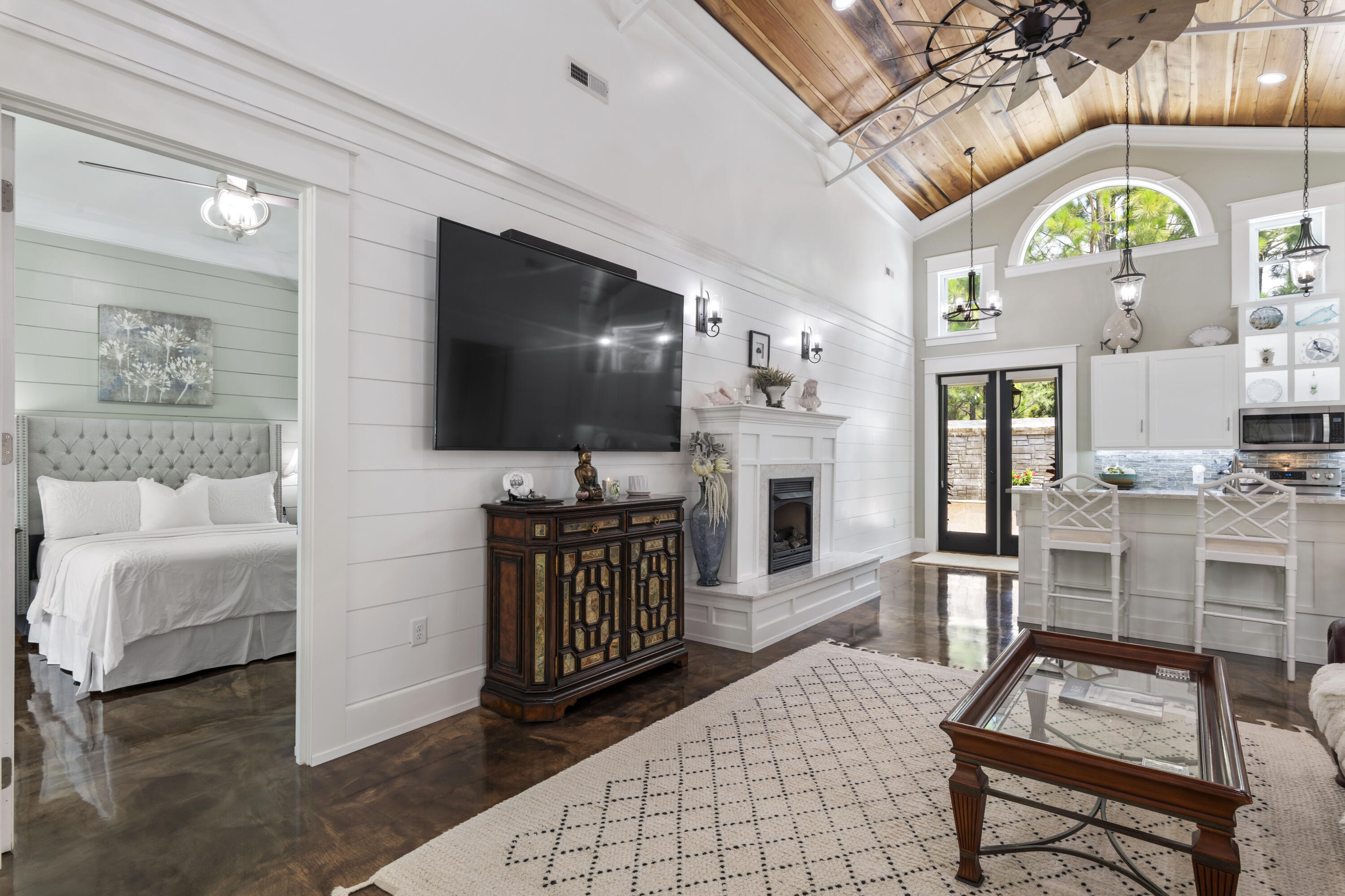 Pine Trace - Residential