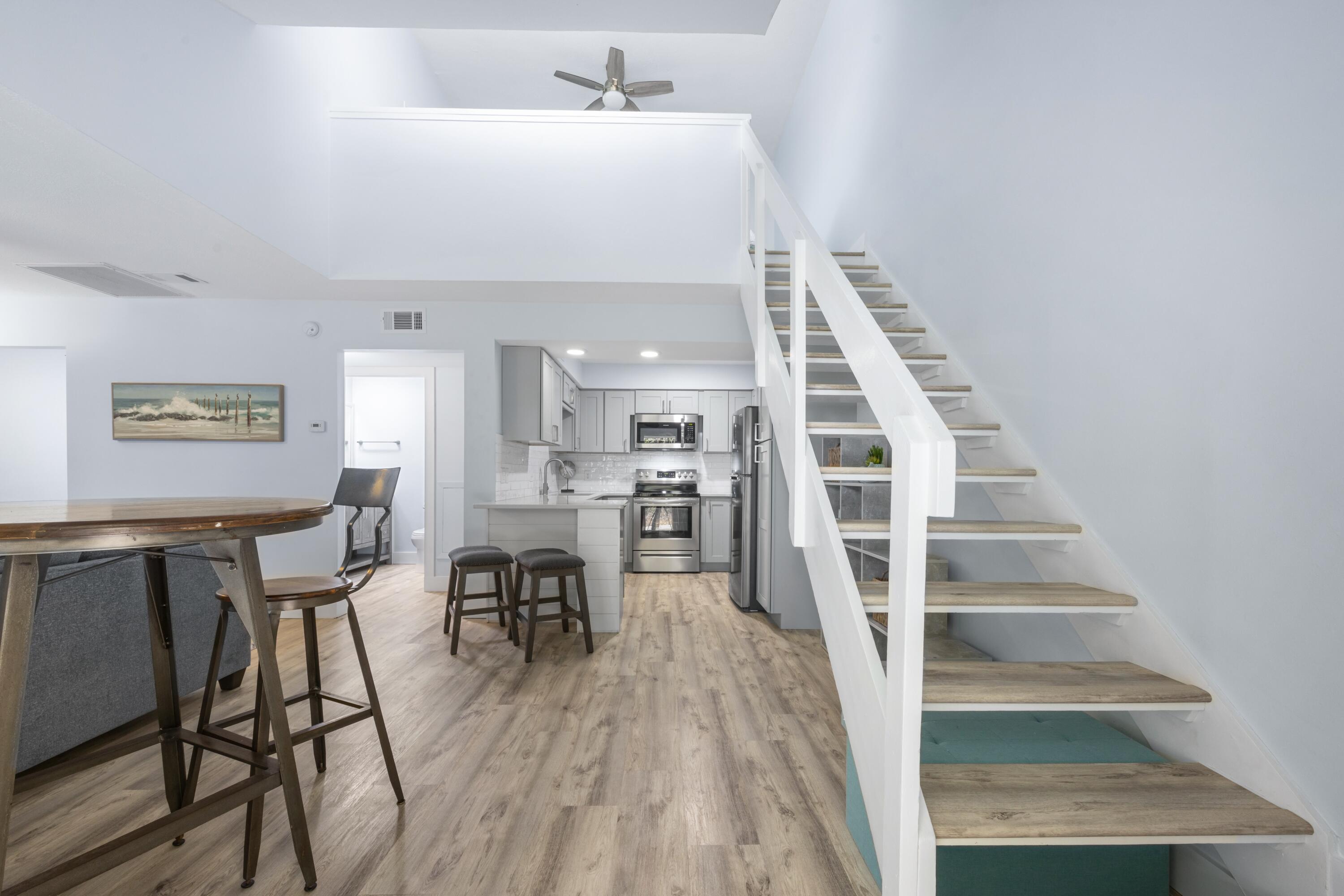 SEA CABINS T/H - Residential