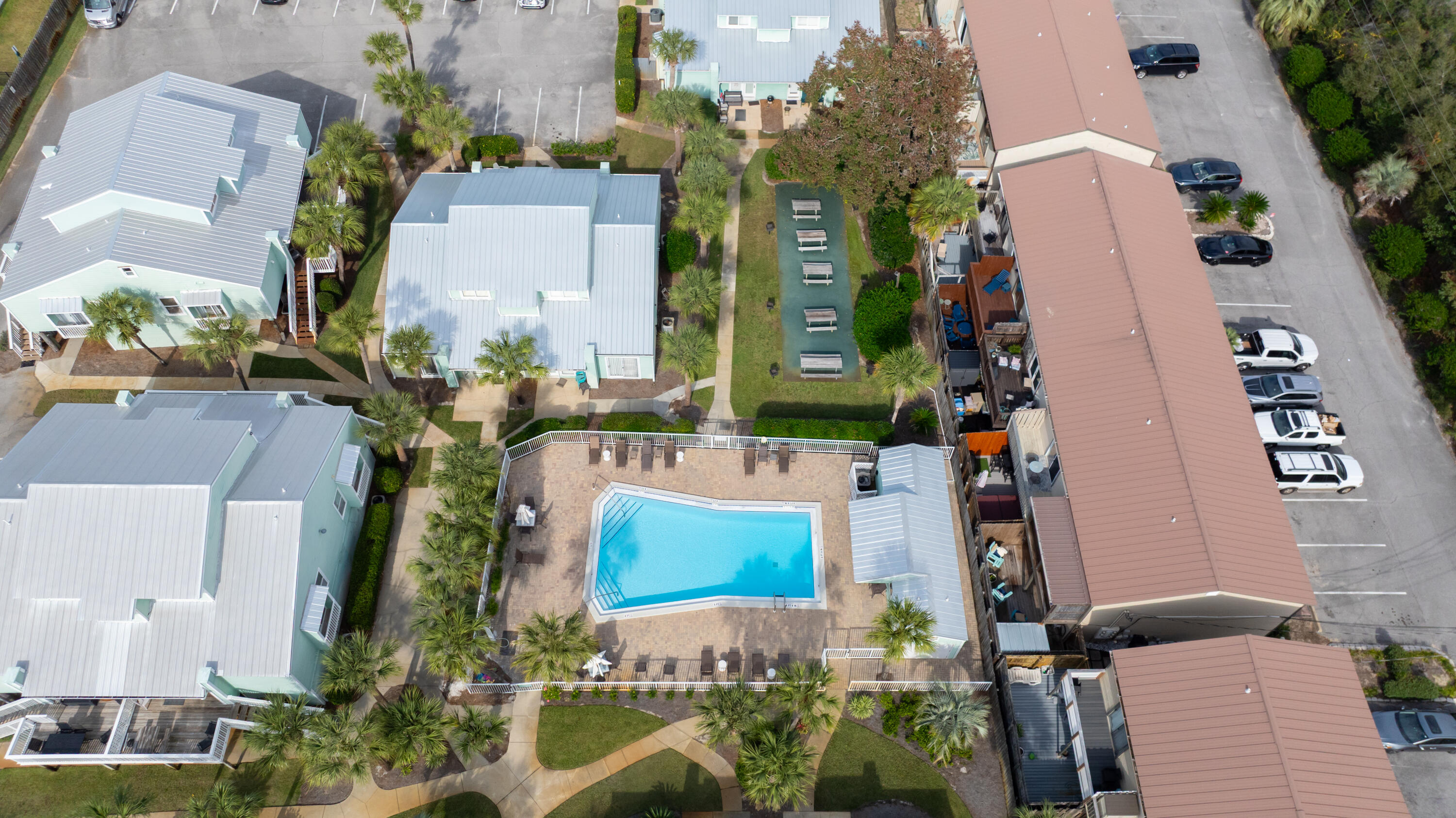 SEA CABINS T/H - Residential