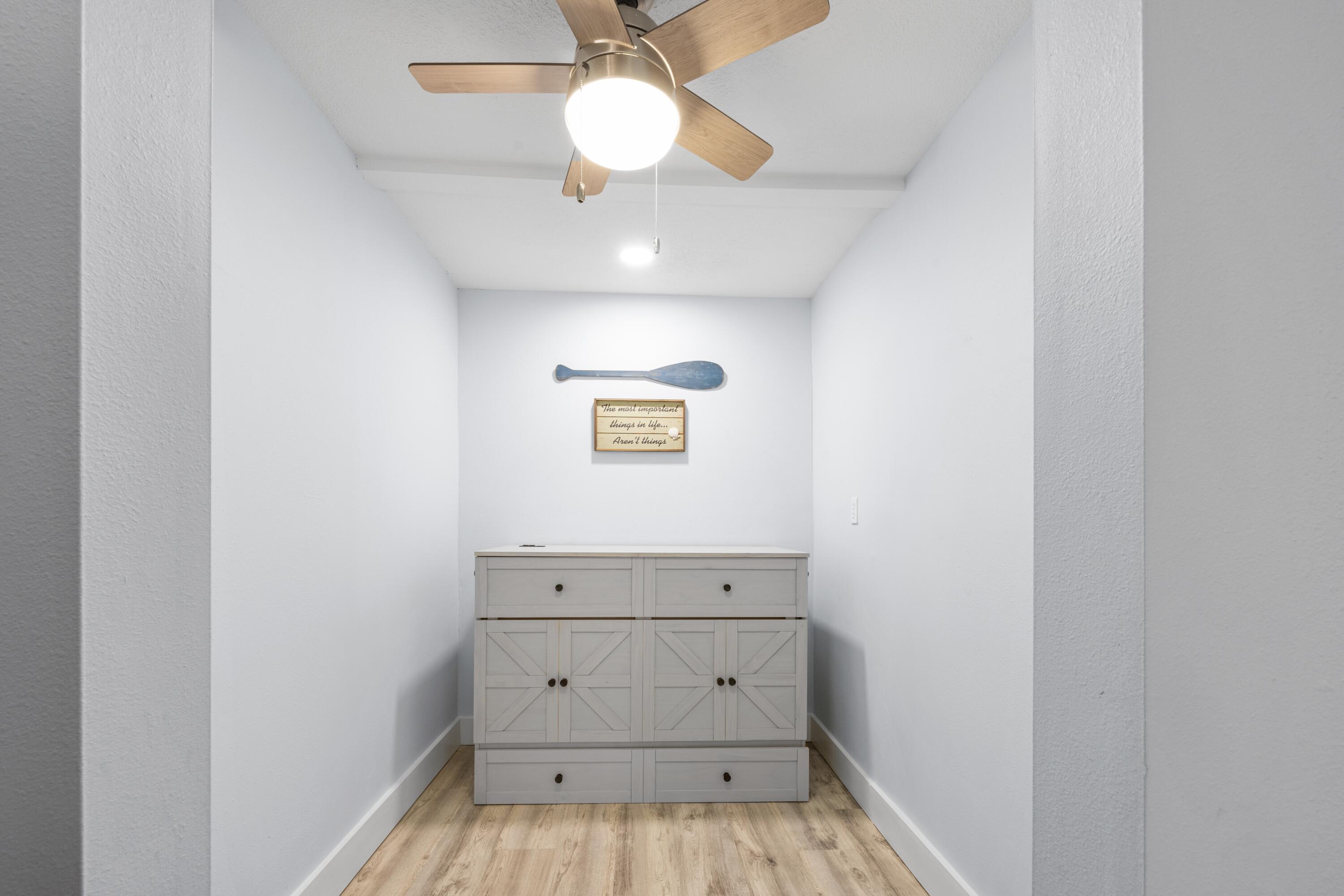 SEA CABINS T/H - Residential