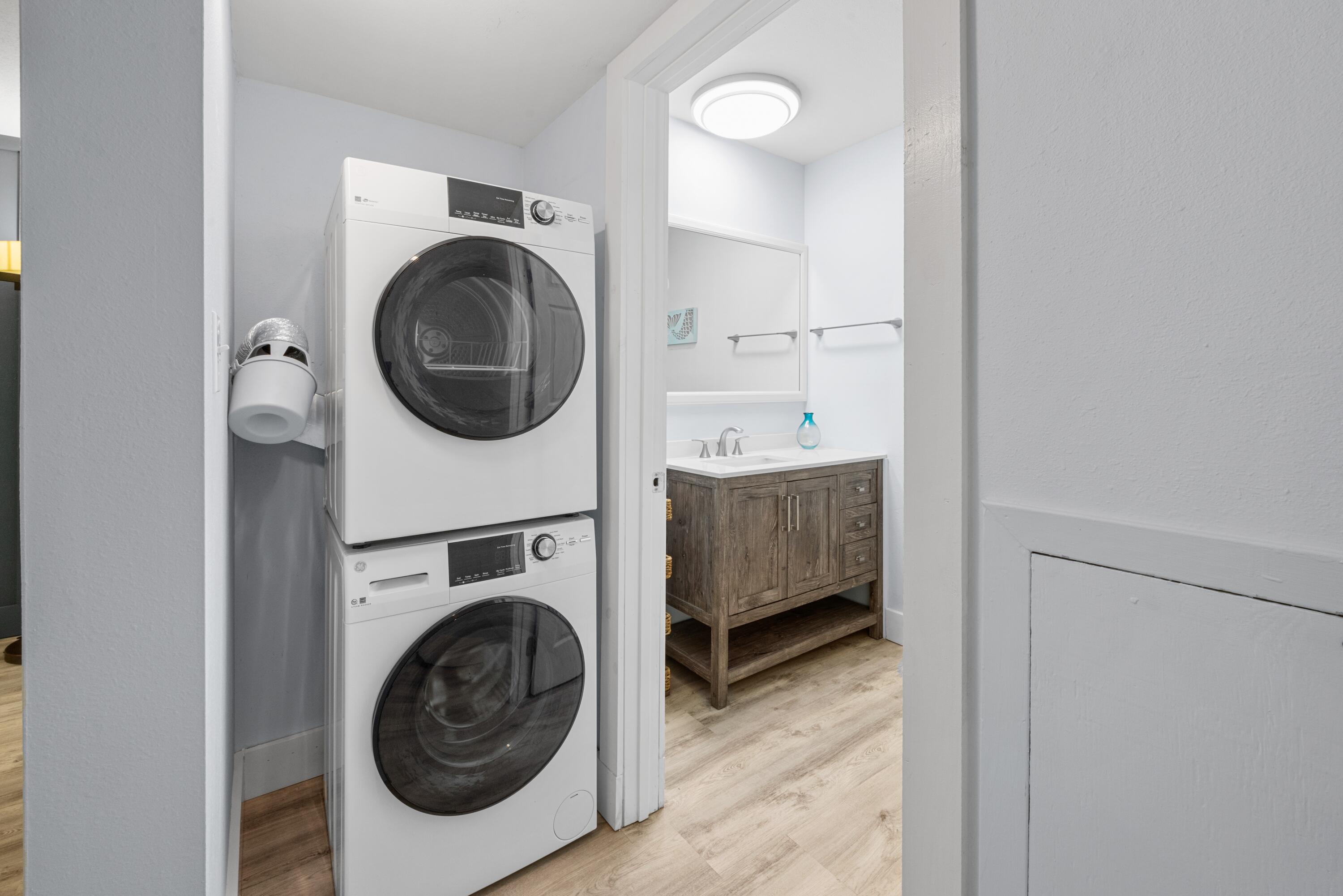 SEA CABINS T/H - Residential