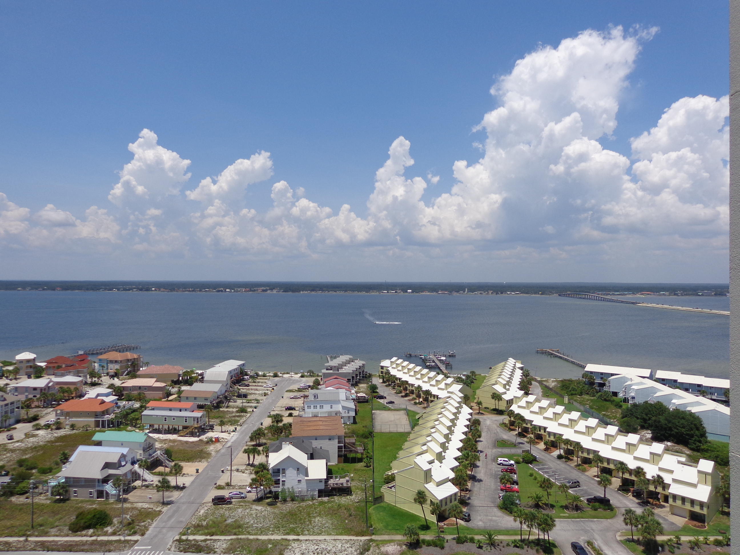 BEACH COLONY RESORT - Residential