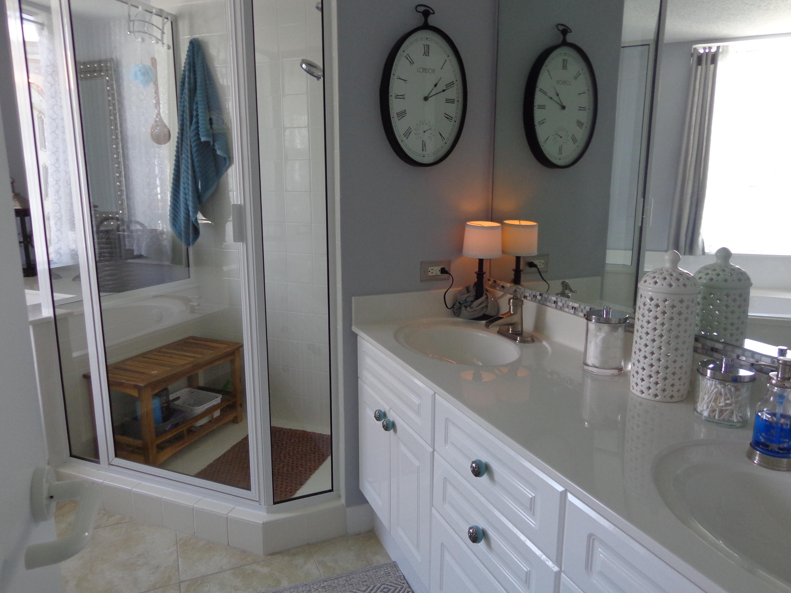 BEACH COLONY RESORT - Residential