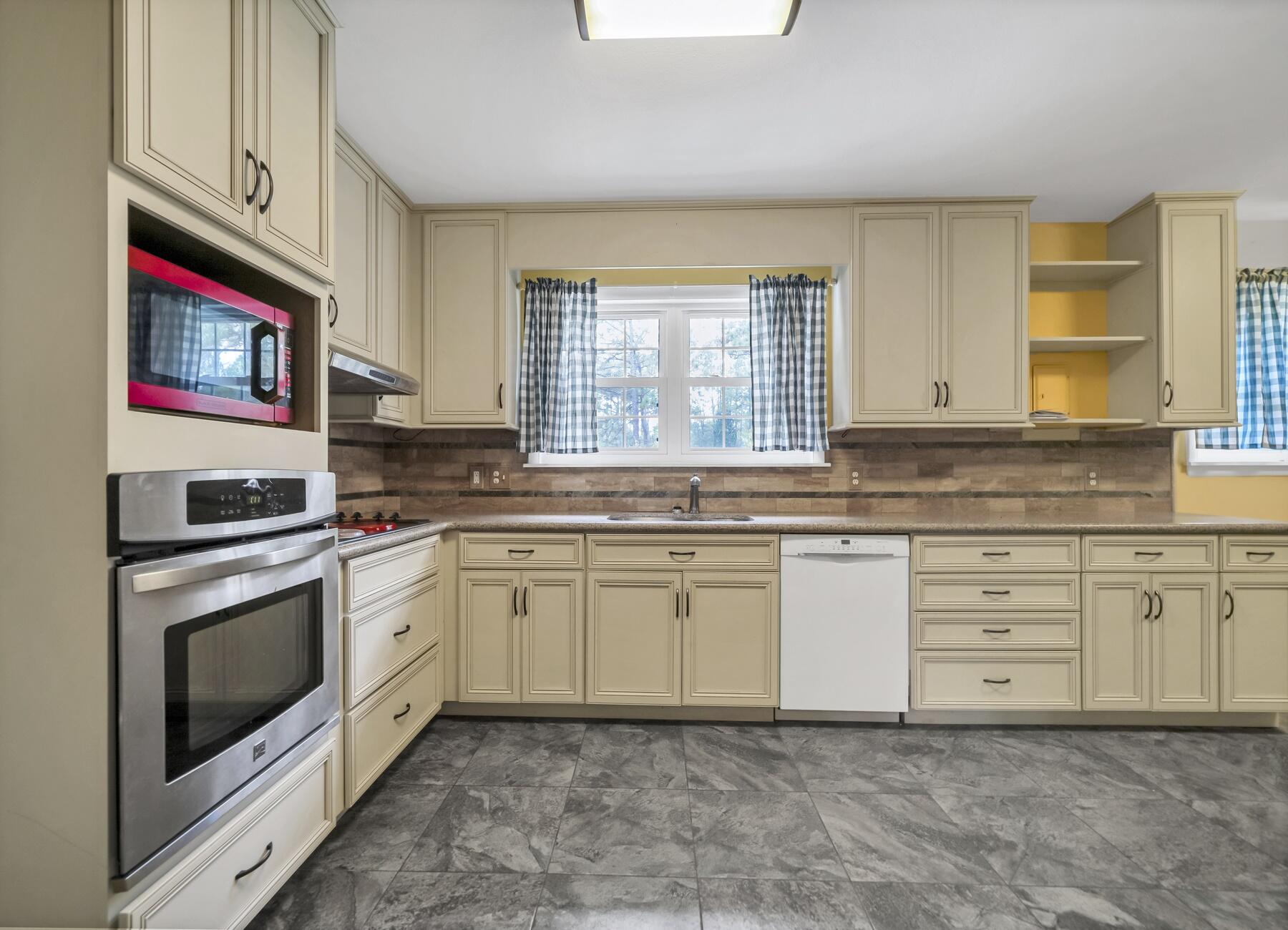 03-1S-19-23000-005-0010 - Residential