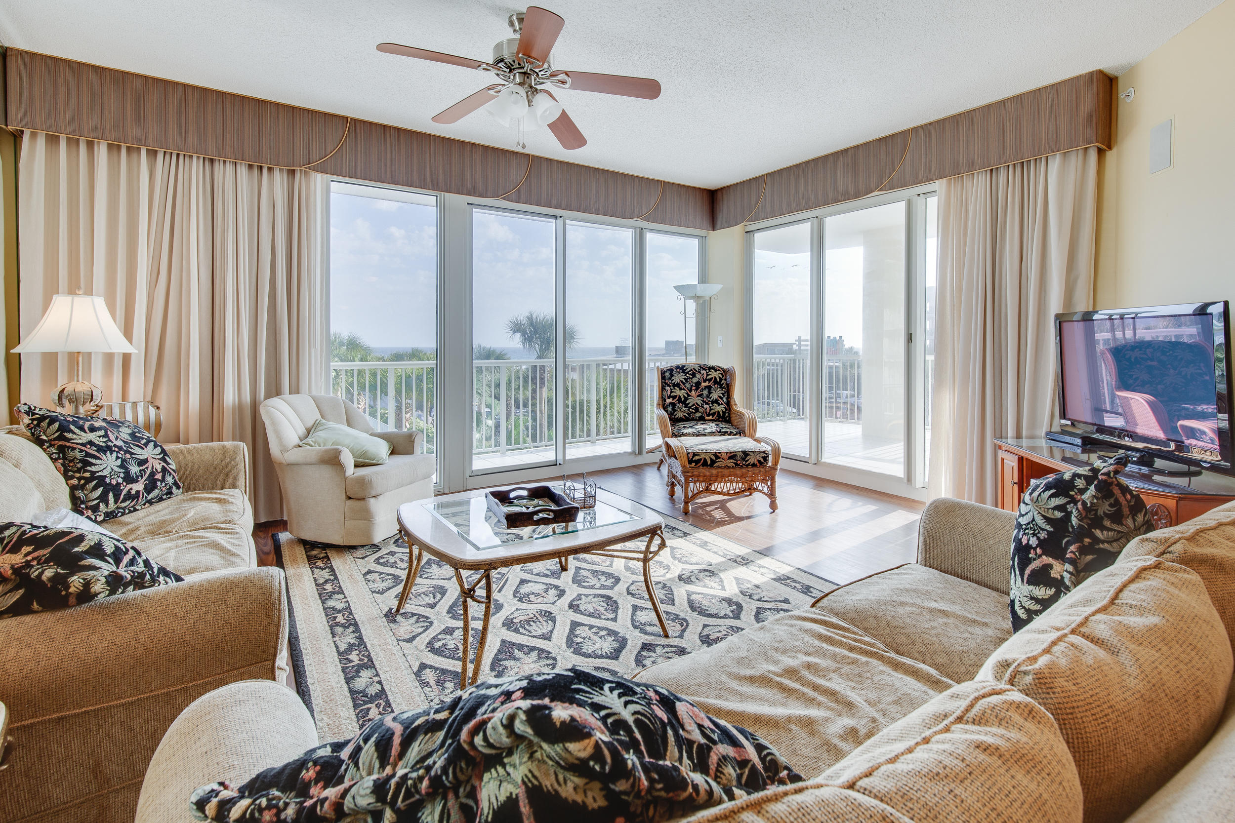 CRESCENT AT MIRAMAR BEACH THE - Residential