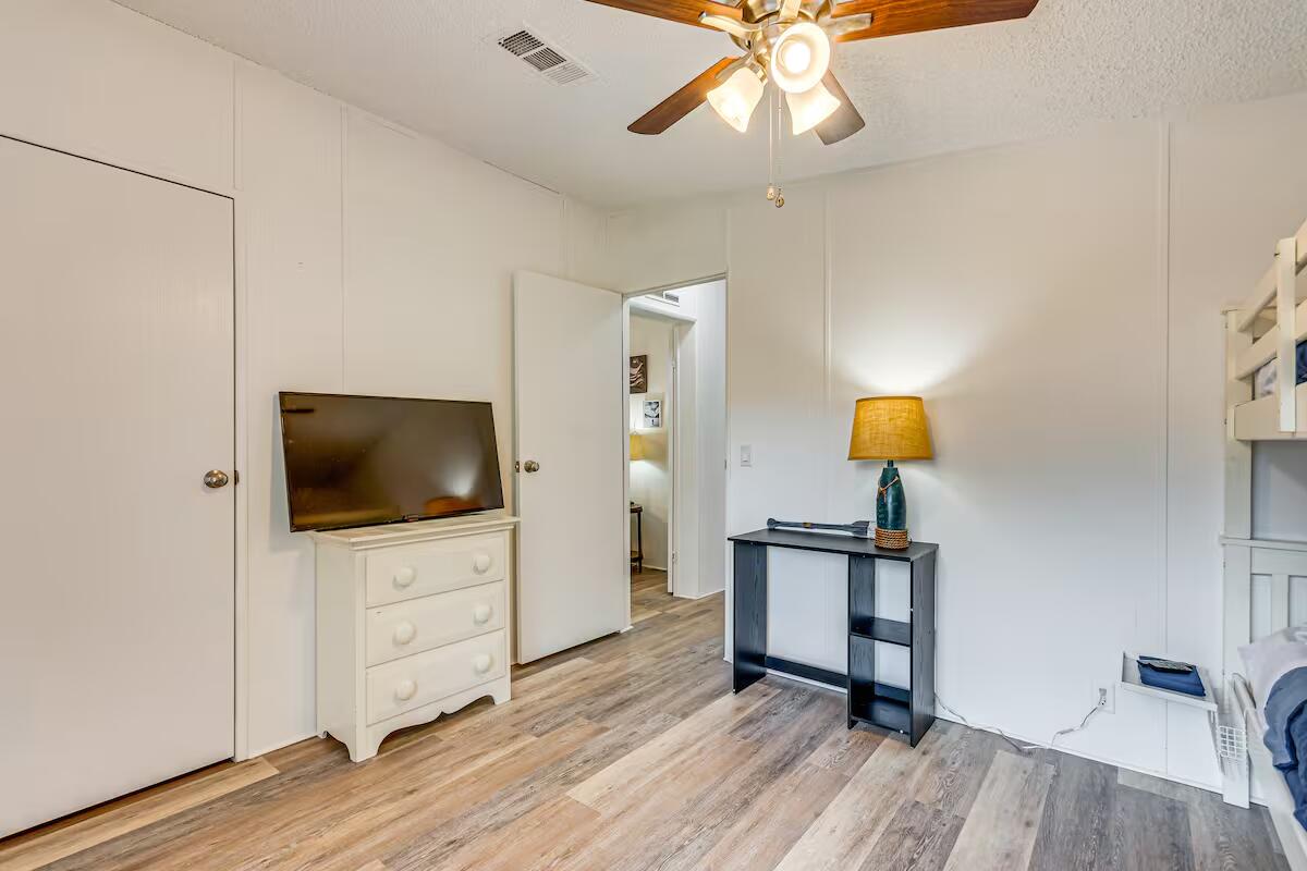 EAST BAY HEIGHTS - Residential