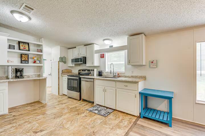 EAST BAY HEIGHTS - Residential