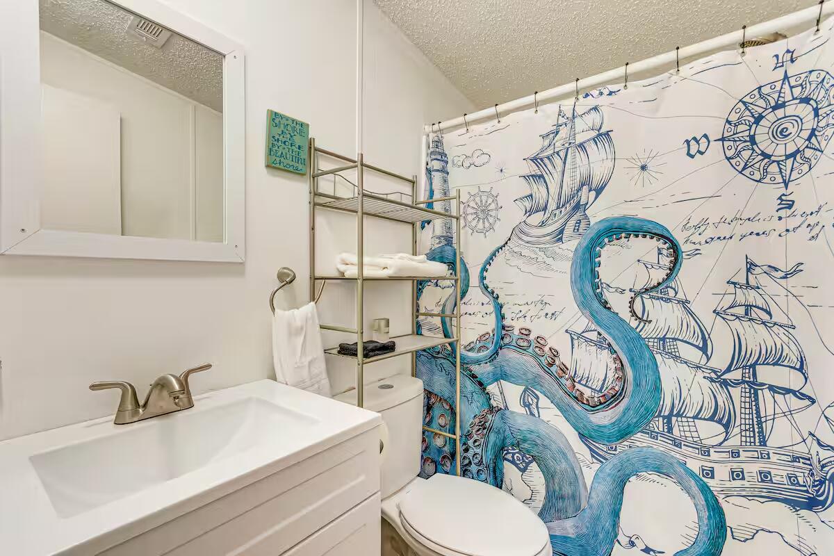 EAST BAY HEIGHTS - Residential