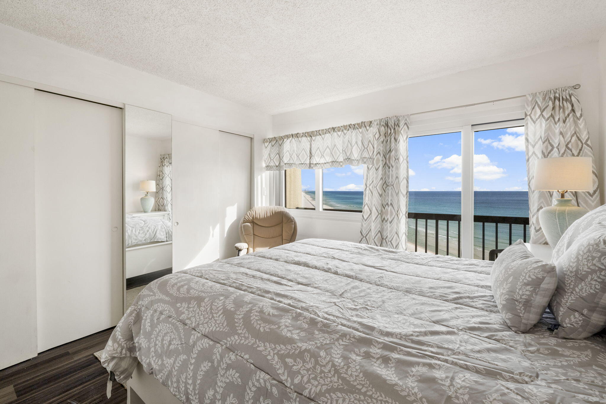 PINNACLE PORT - Residential