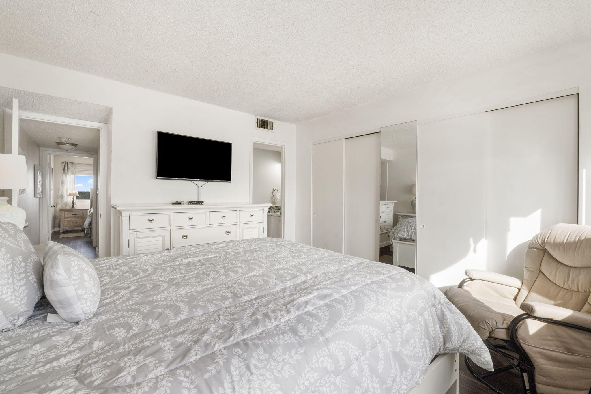 PINNACLE PORT - Residential