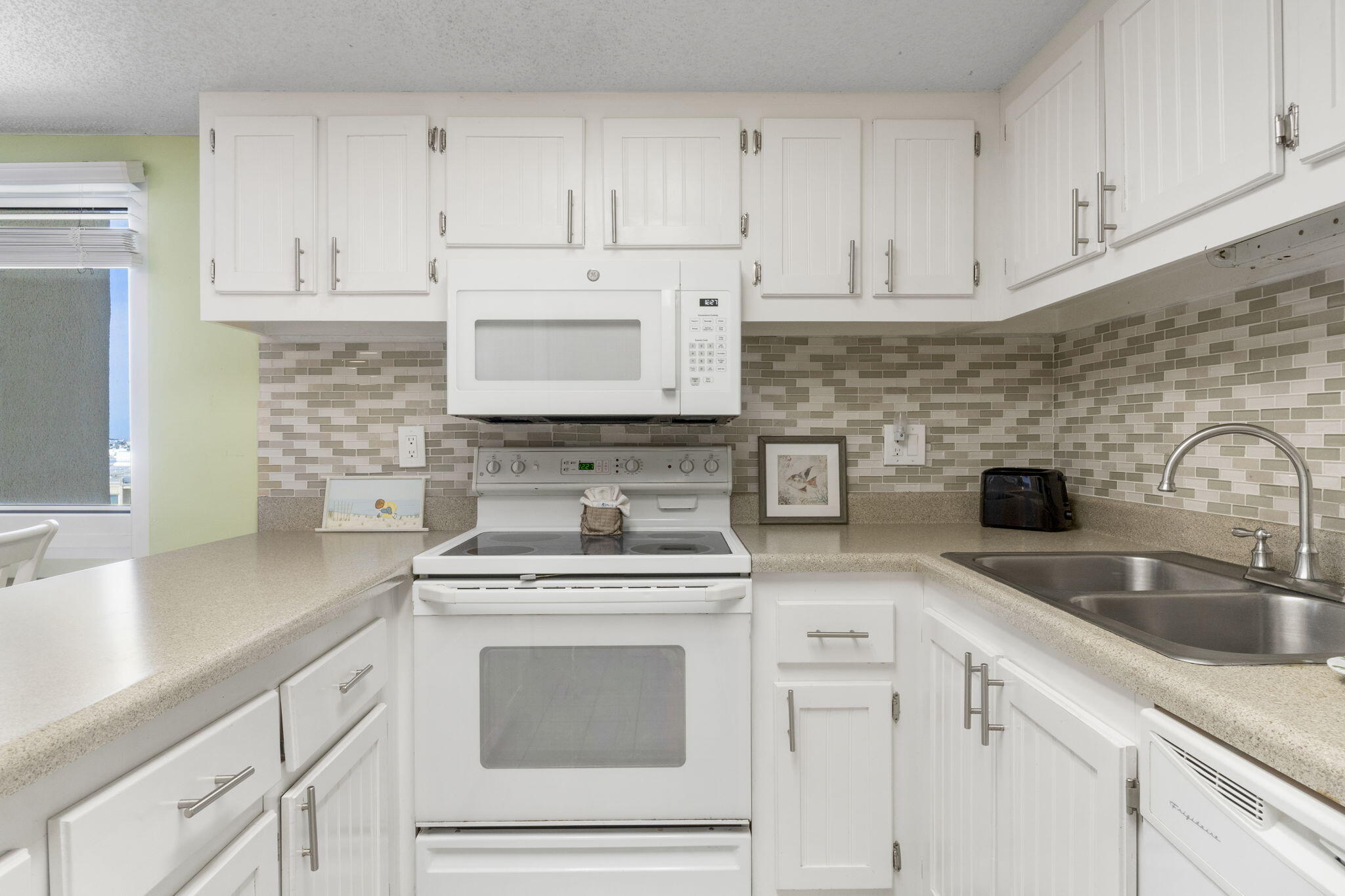 PINNACLE PORT - Residential