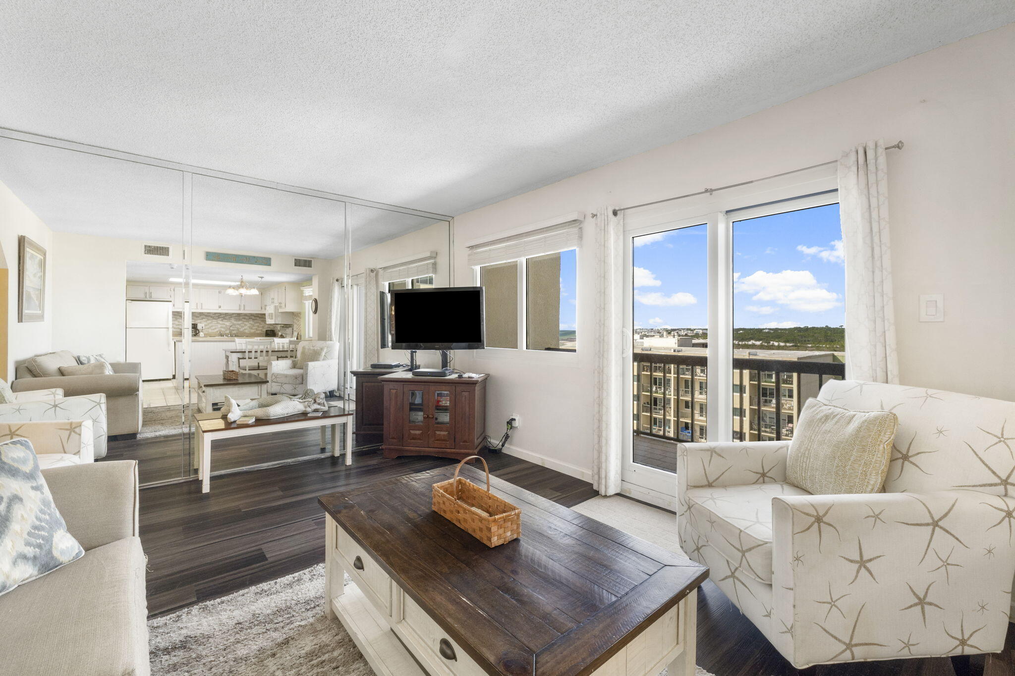PINNACLE PORT - Residential