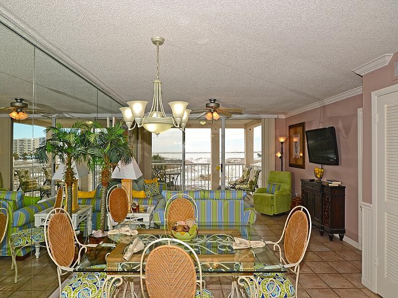 MAGNOLIA HOUSE - Residential