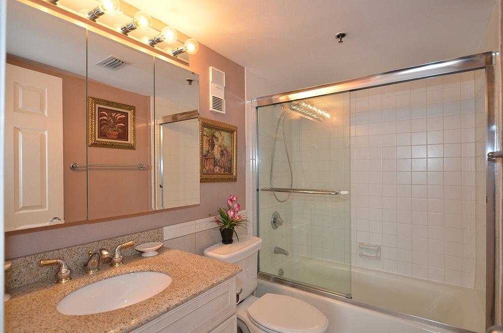 MAGNOLIA HOUSE - Residential