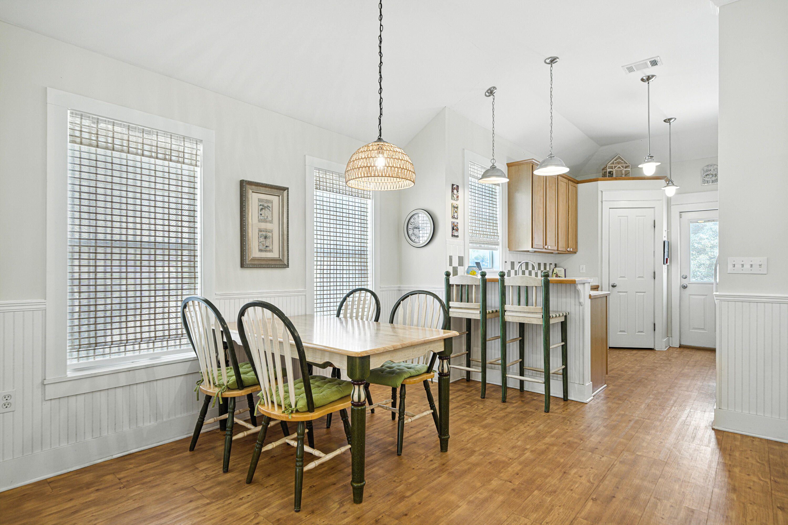 CRYSTAL BEACH COTTAGES - Residential