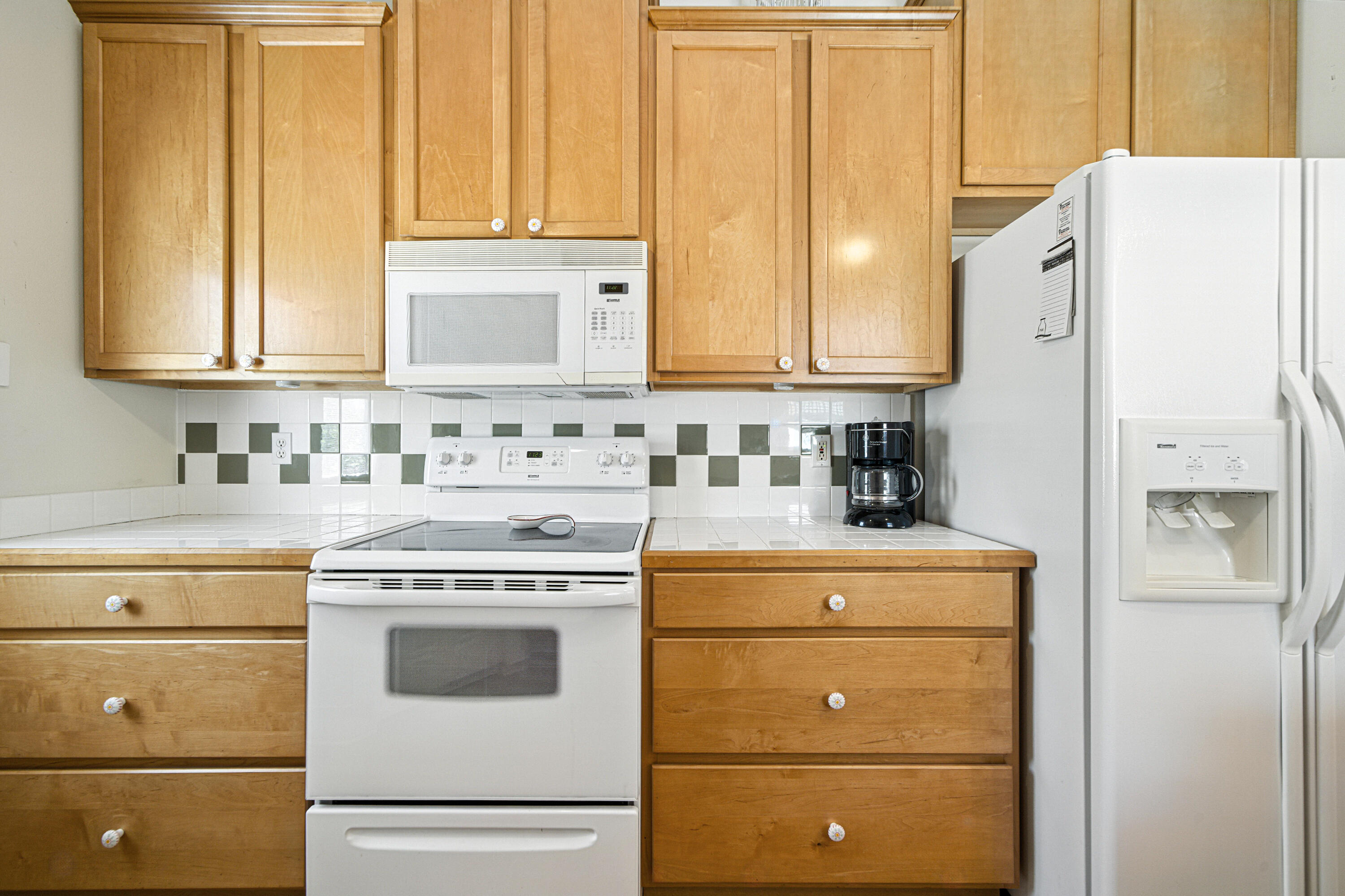 CRYSTAL BEACH COTTAGES - Residential