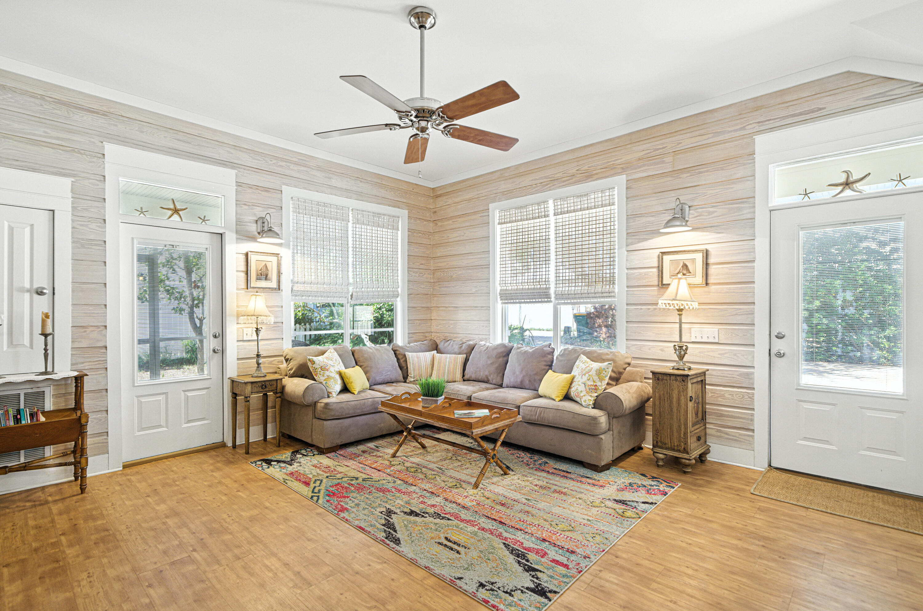 CRYSTAL BEACH COTTAGES - Residential