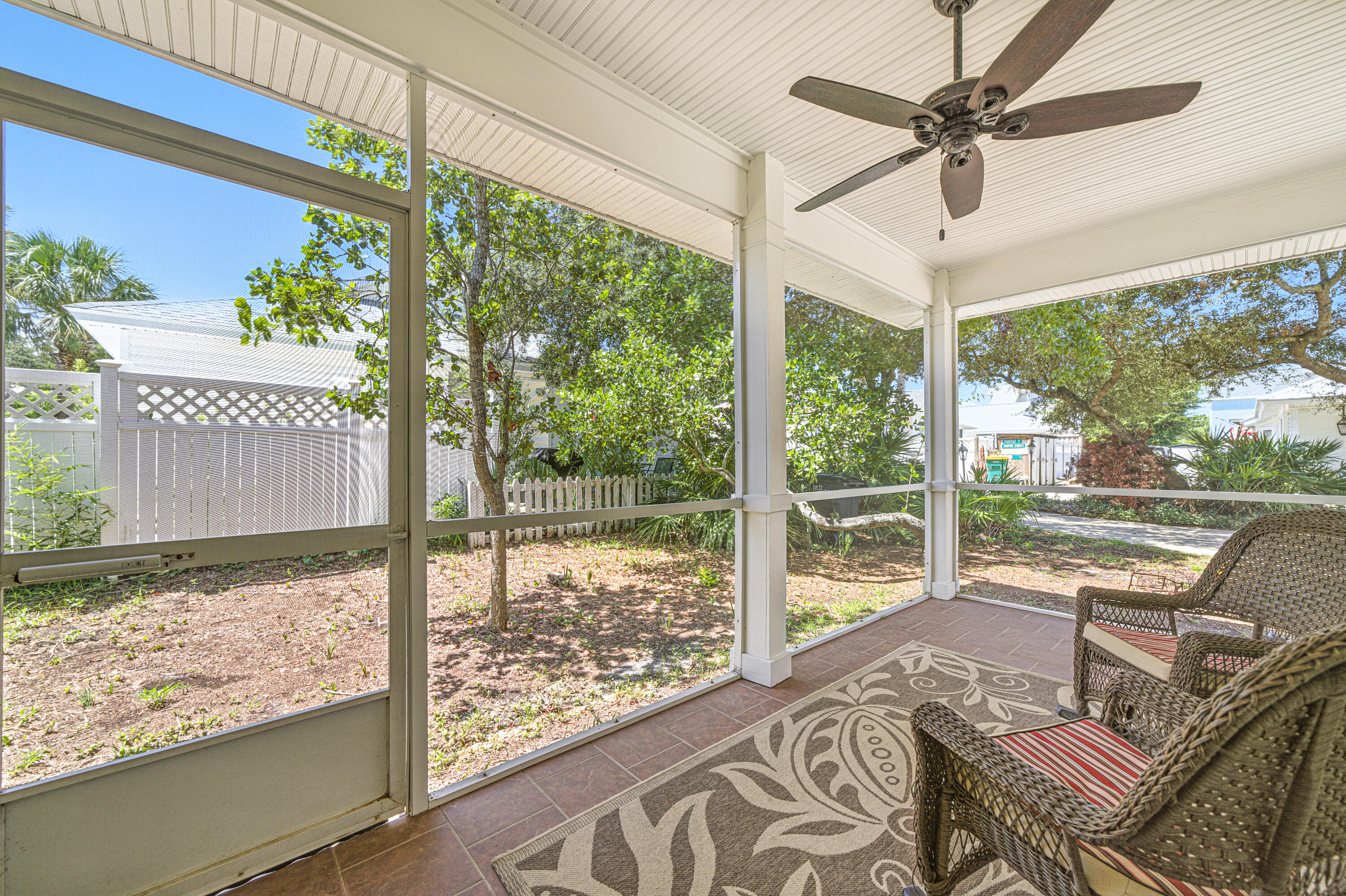 CRYSTAL BEACH COTTAGES - Residential