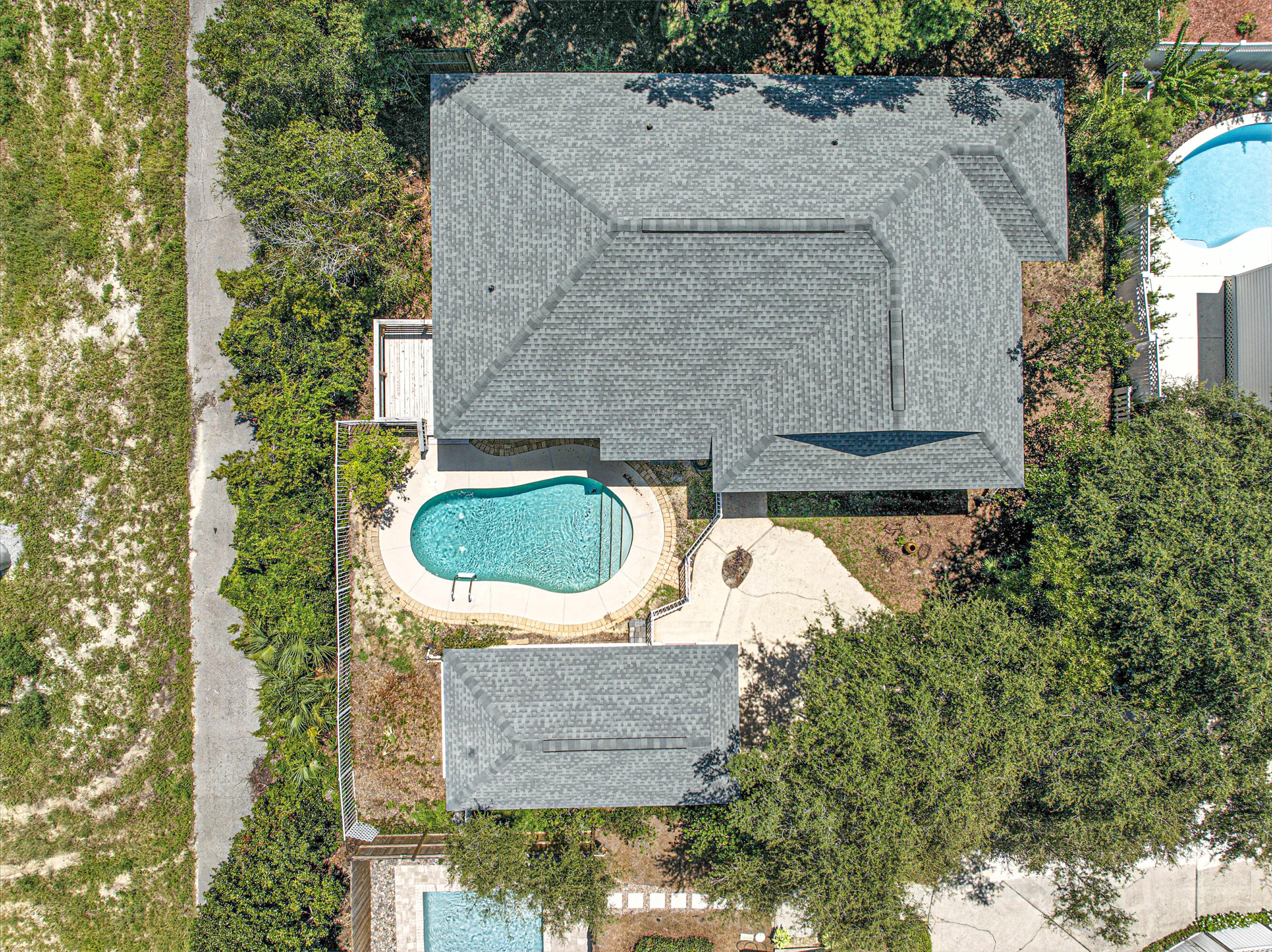 CRYSTAL BEACH COTTAGES - Residential