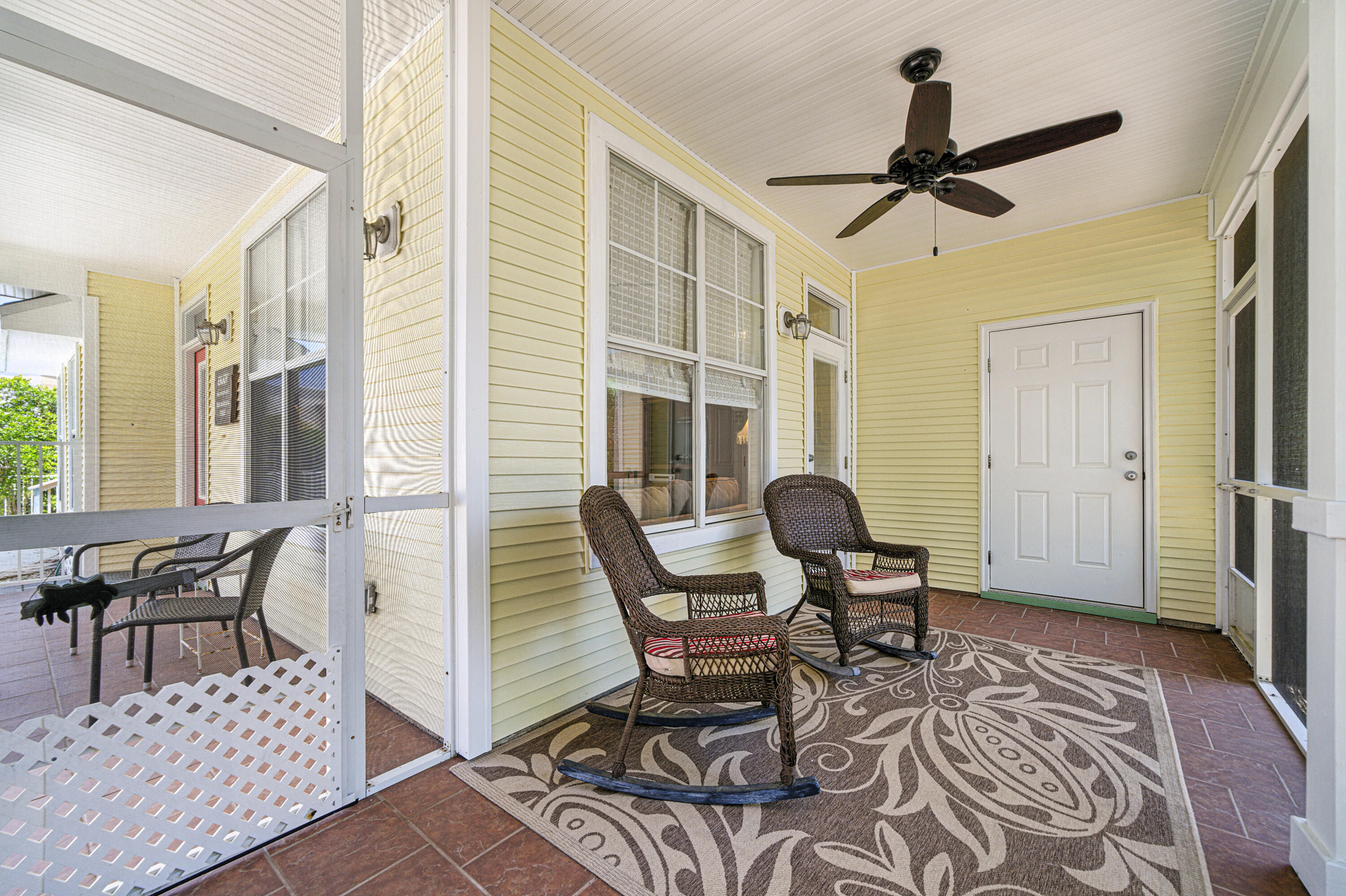 CRYSTAL BEACH COTTAGES - Residential
