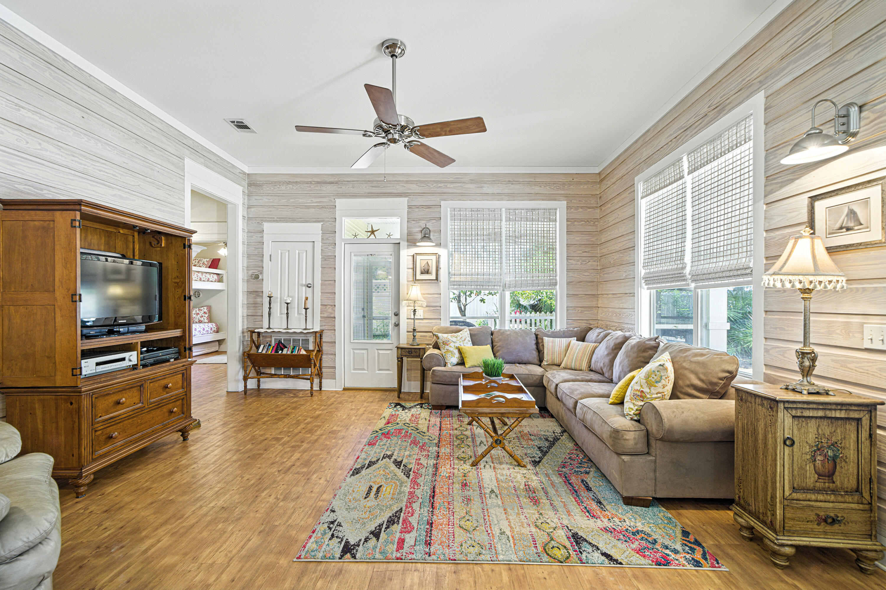 CRYSTAL BEACH COTTAGES - Residential