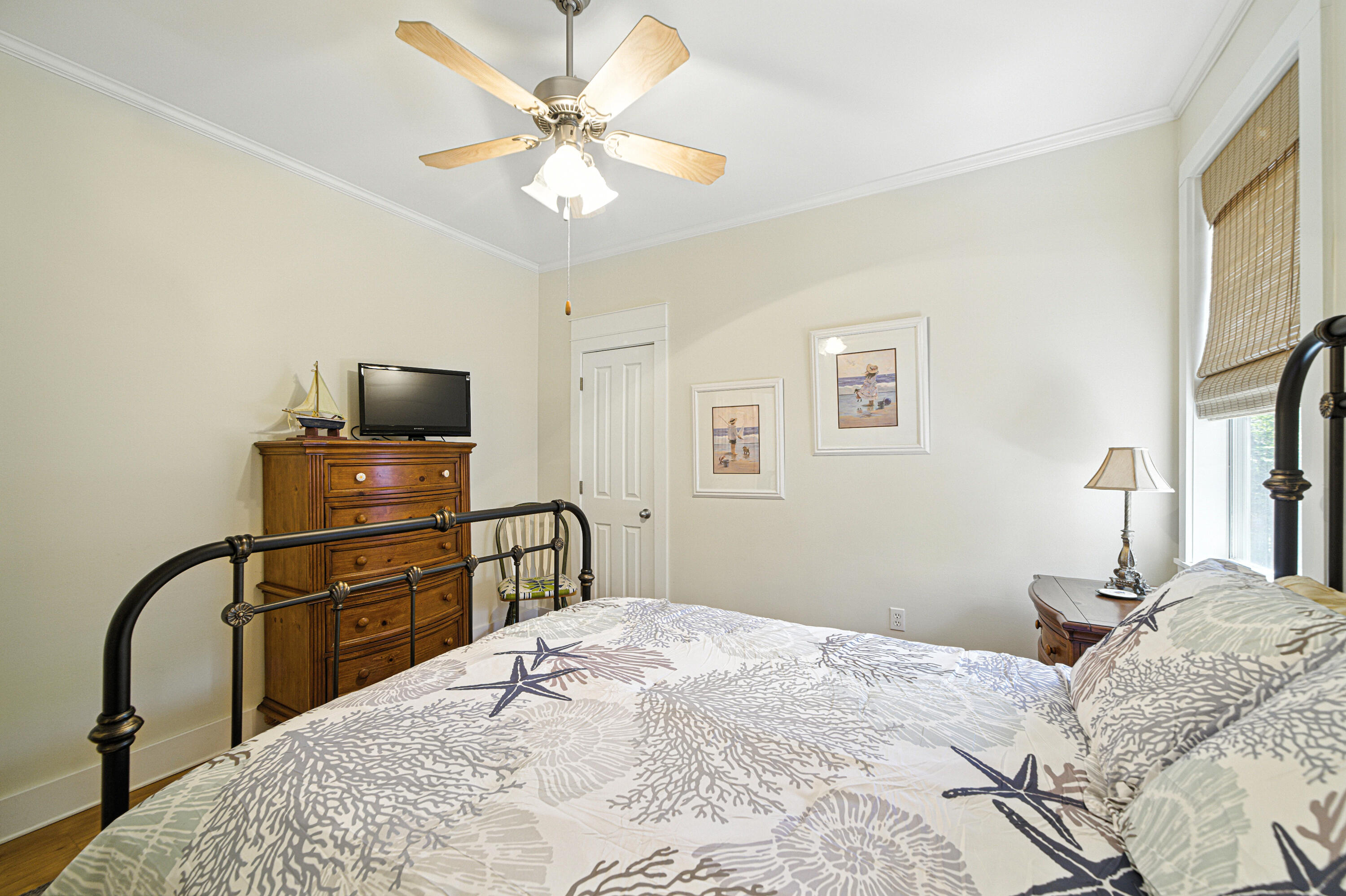 CRYSTAL BEACH COTTAGES - Residential