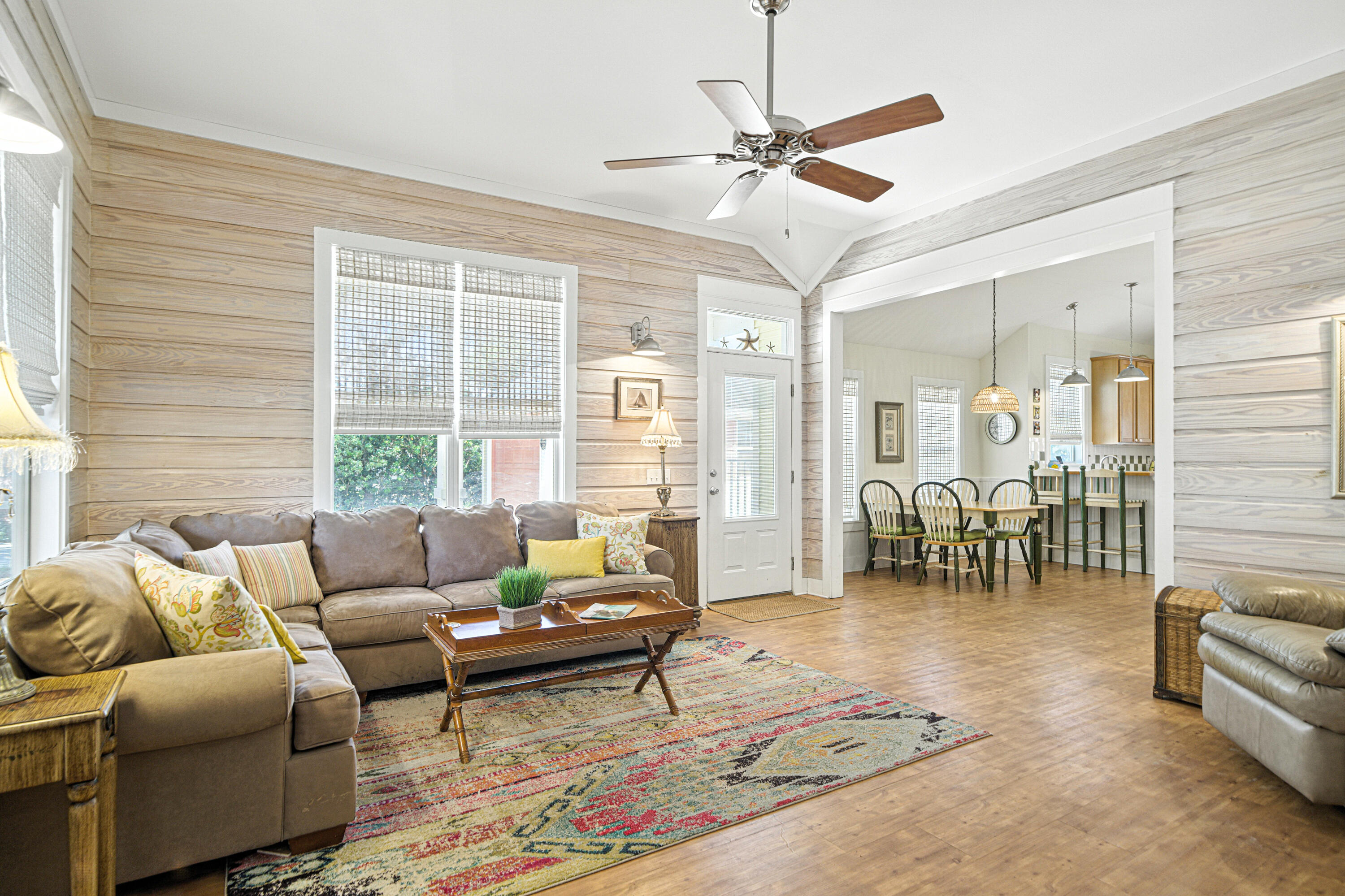 CRYSTAL BEACH COTTAGES - Residential