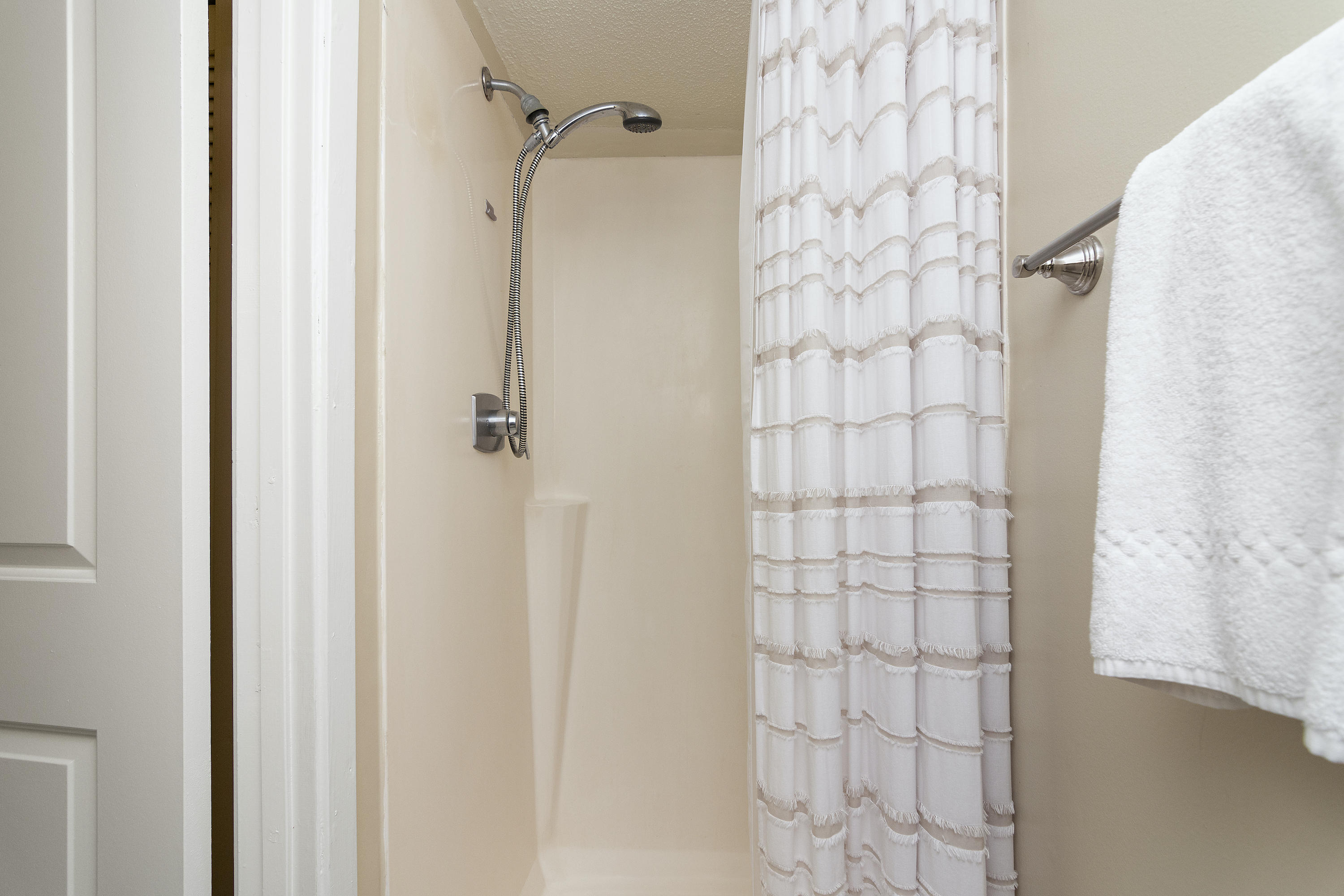 SEASCAPE CONDO PH 6B PH 3 - Residential