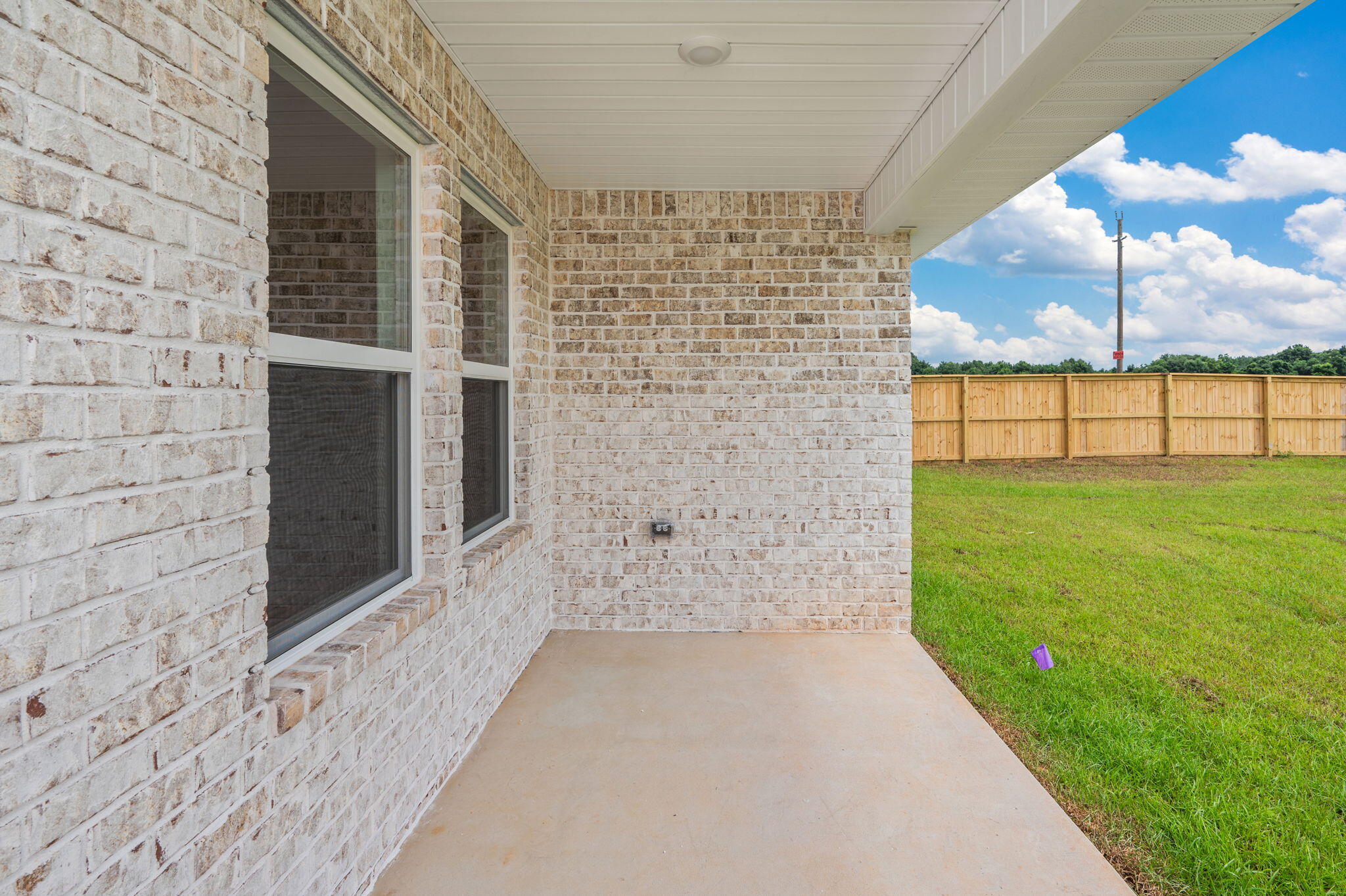 SOUTHERN DAY CHATEAU - Residential