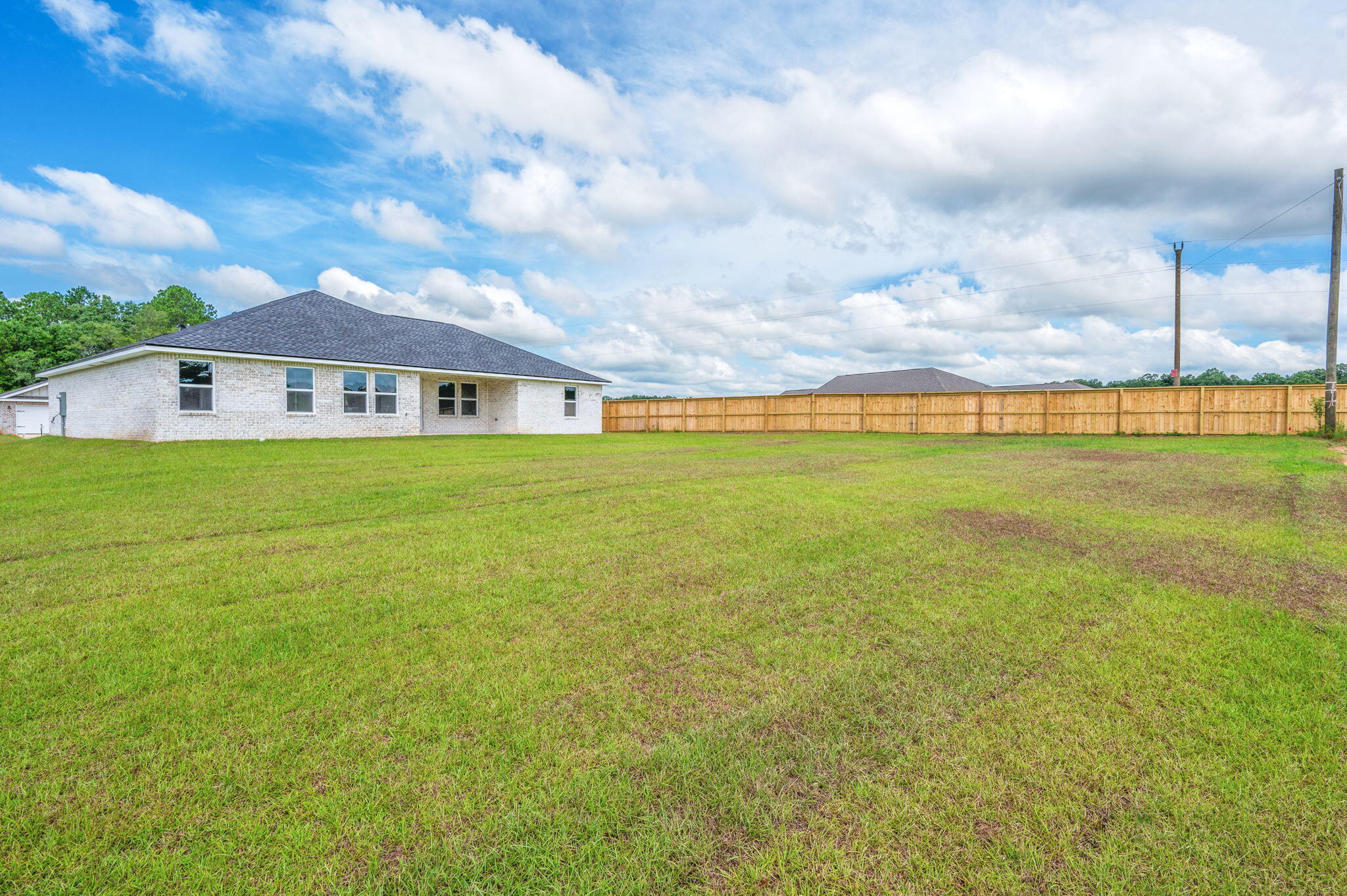 SOUTHERN DAY CHATEAU - Residential