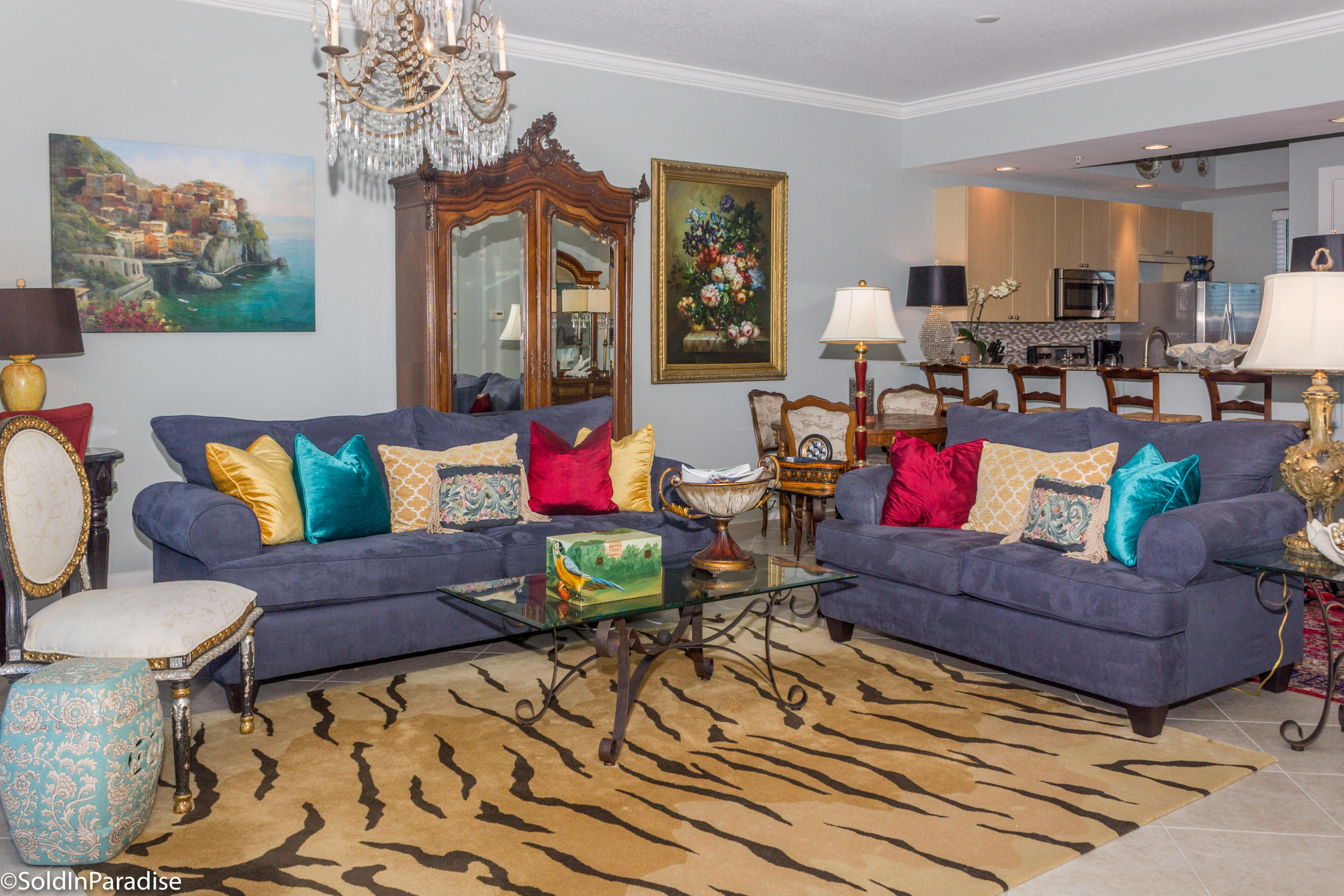 HARBOR LIGHTS - Residential