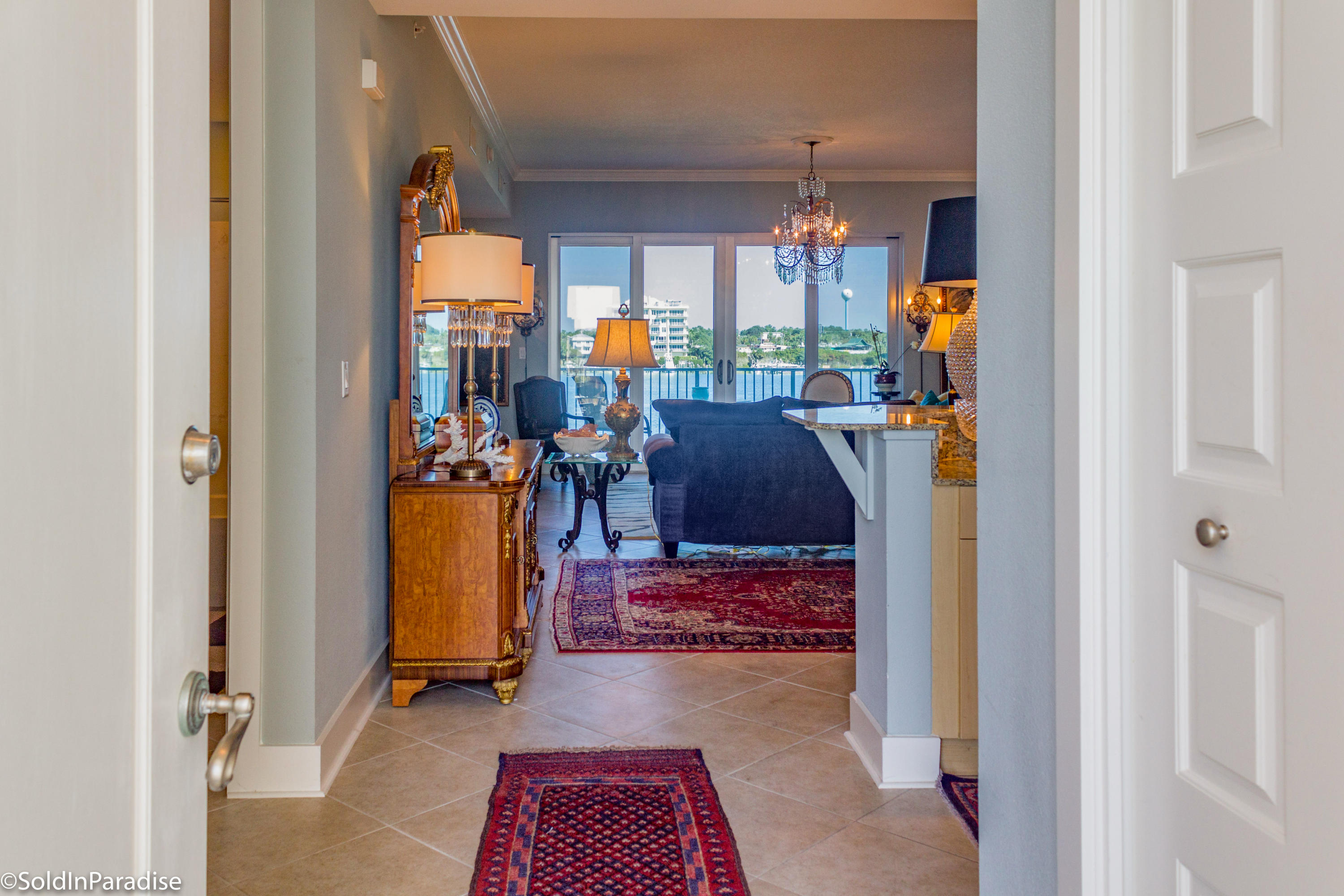 HARBOR LIGHTS - Residential