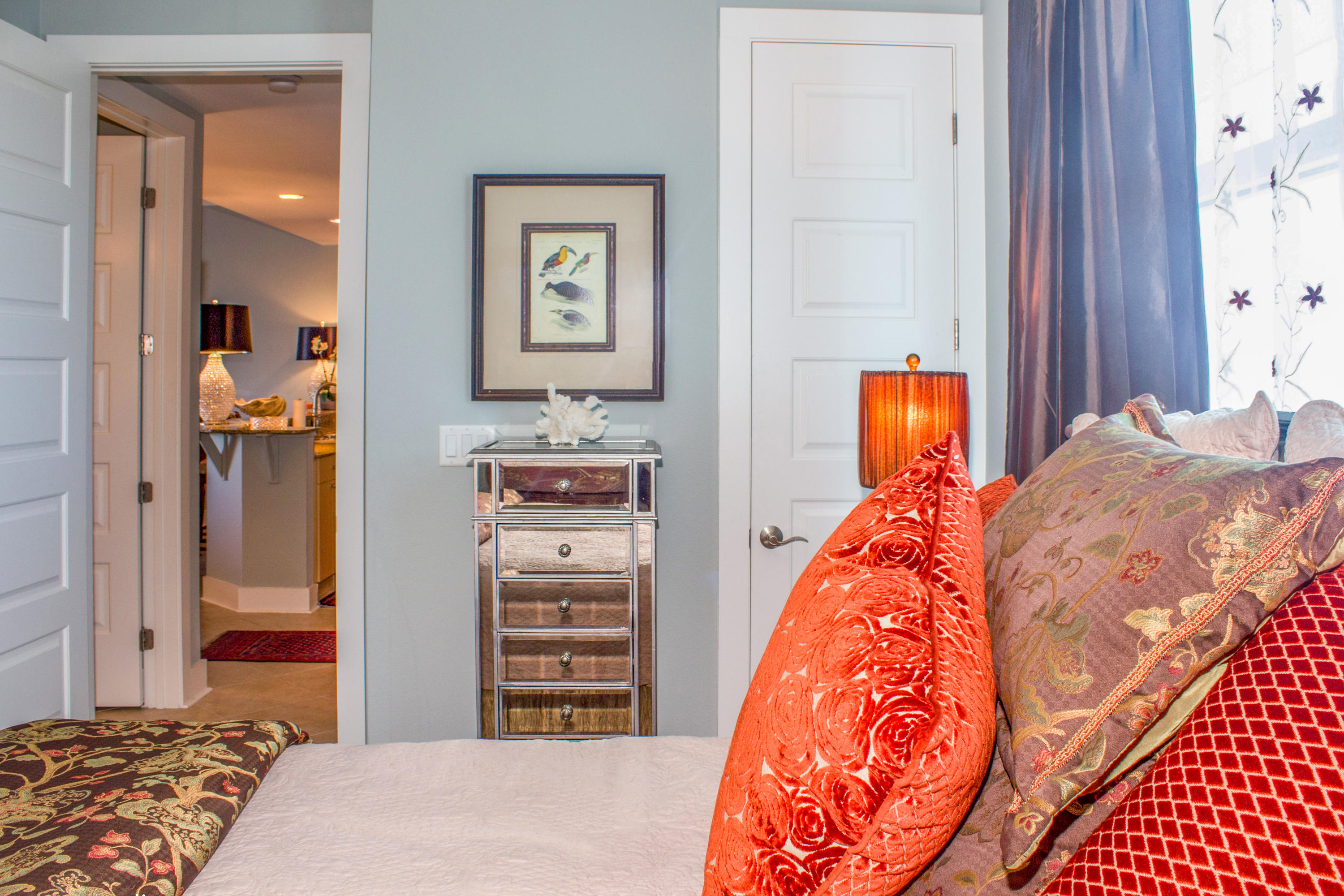 HARBOR LIGHTS - Residential