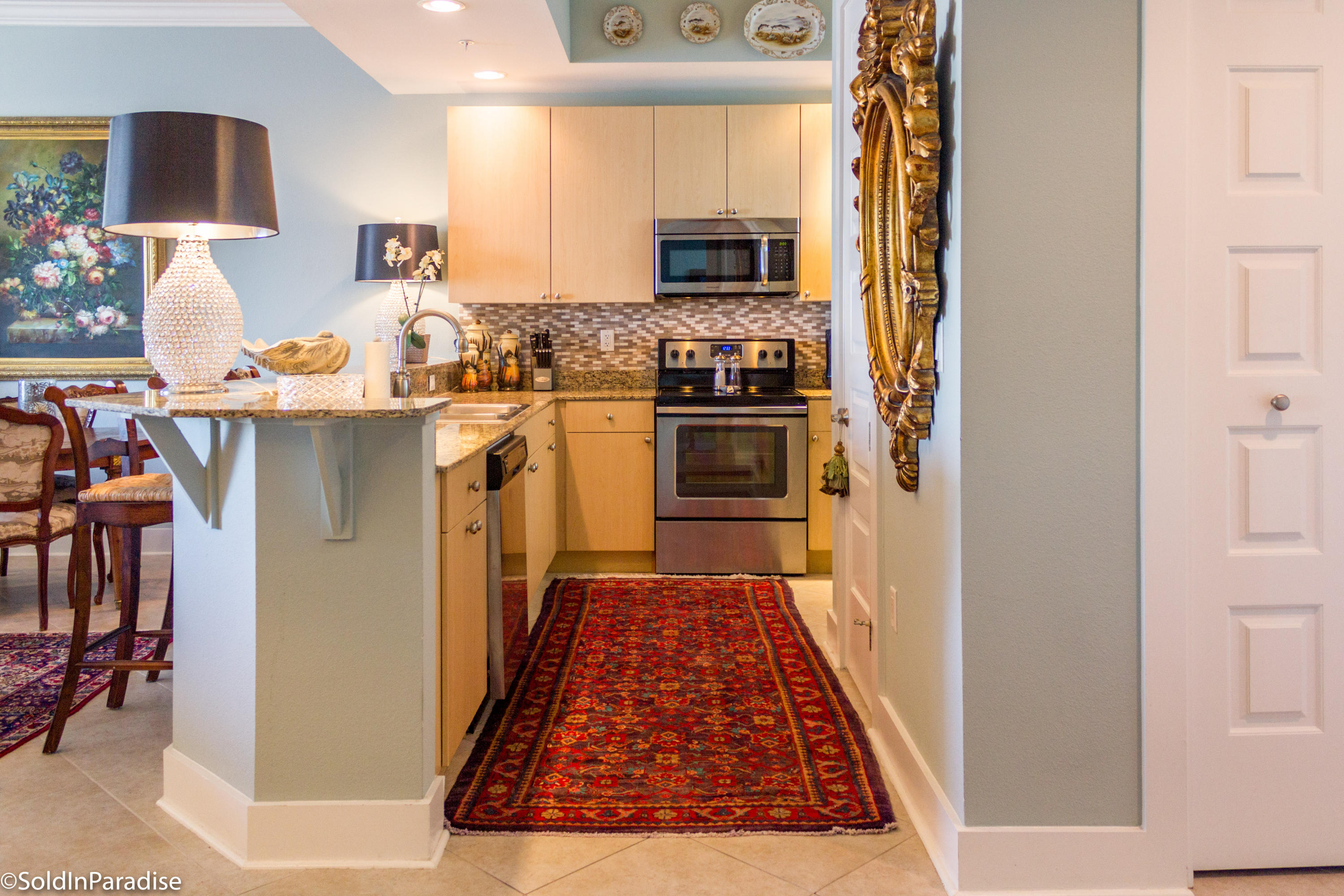 HARBOR LIGHTS - Residential