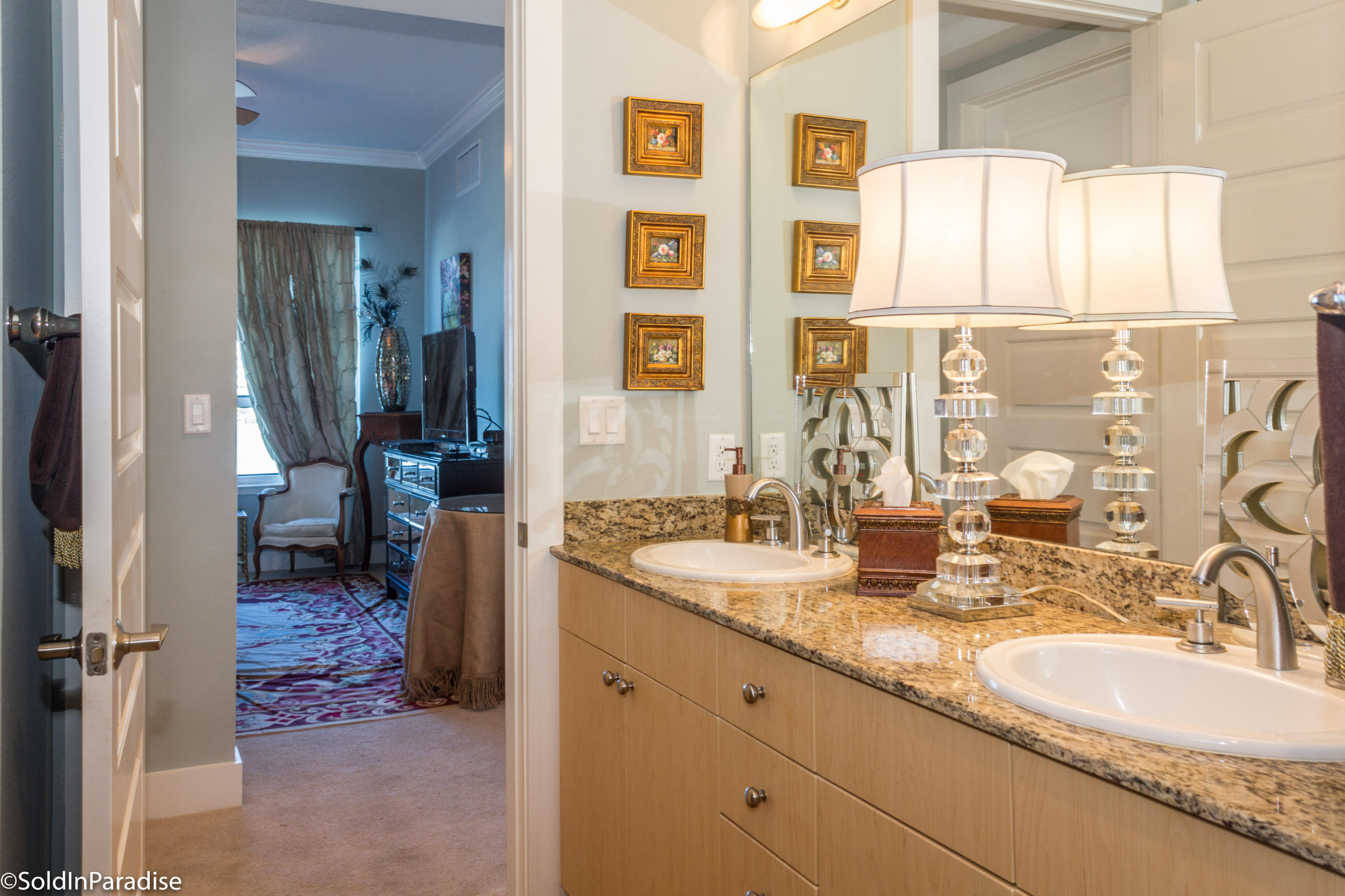 HARBOR LIGHTS - Residential