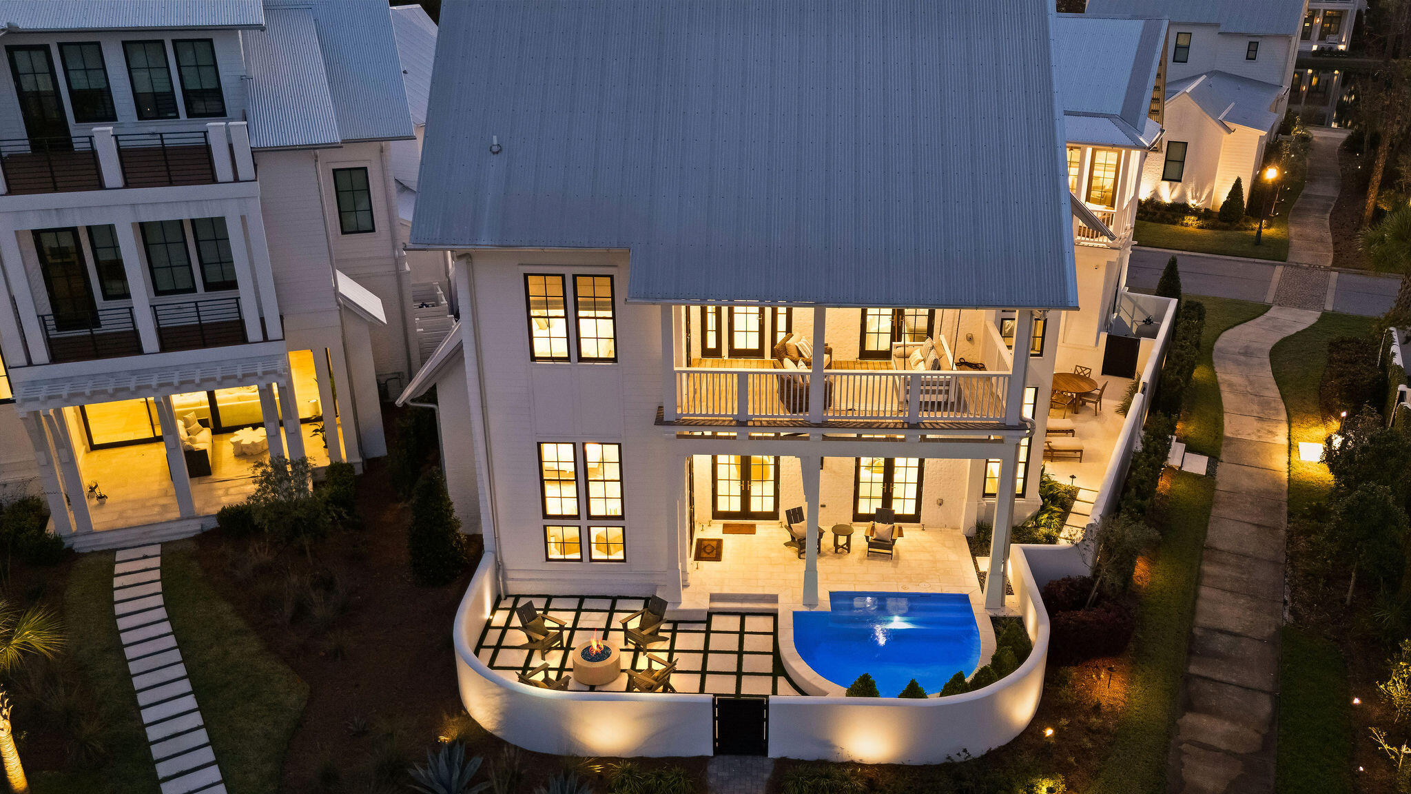 CHURCHILL OAKS - Residential