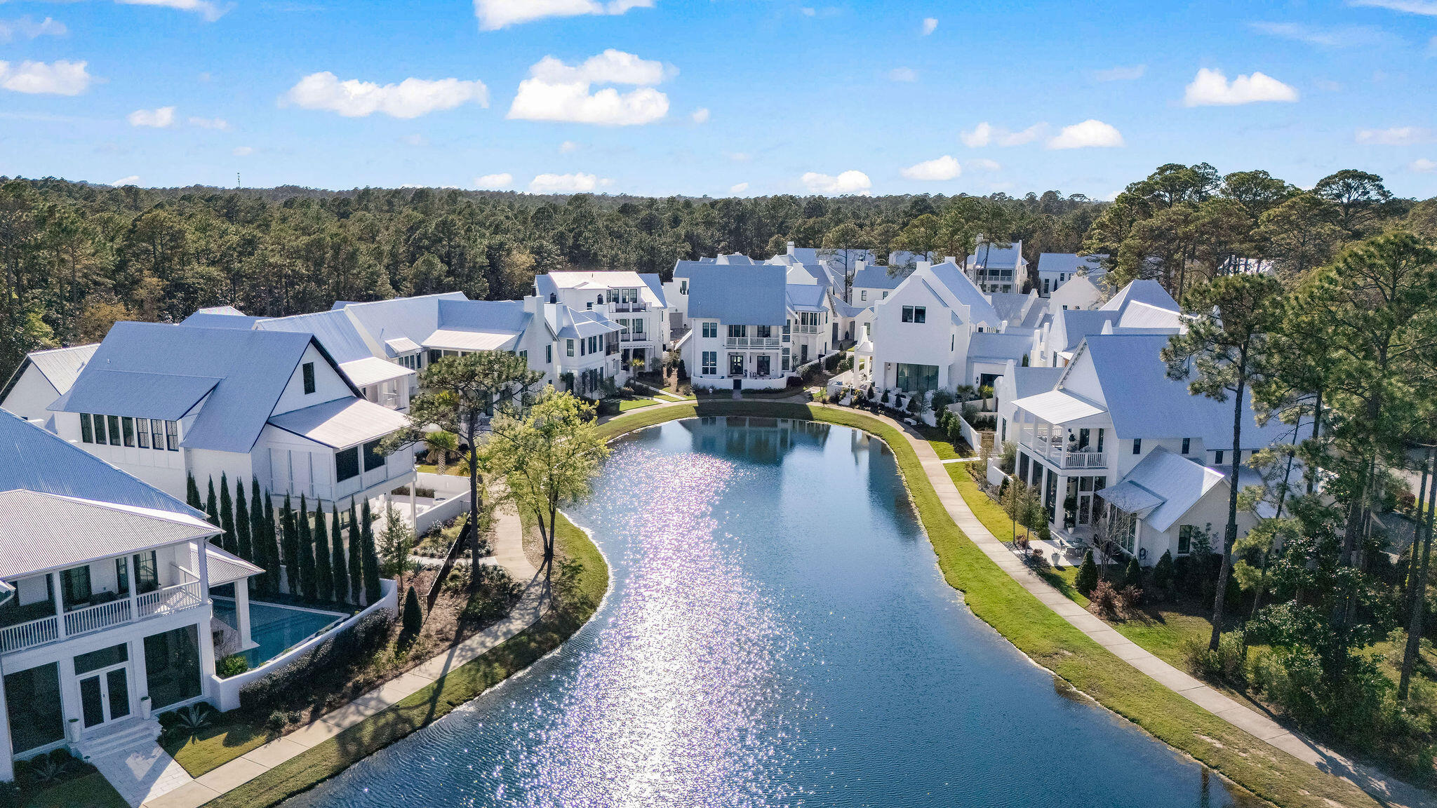 CHURCHILL OAKS - Residential