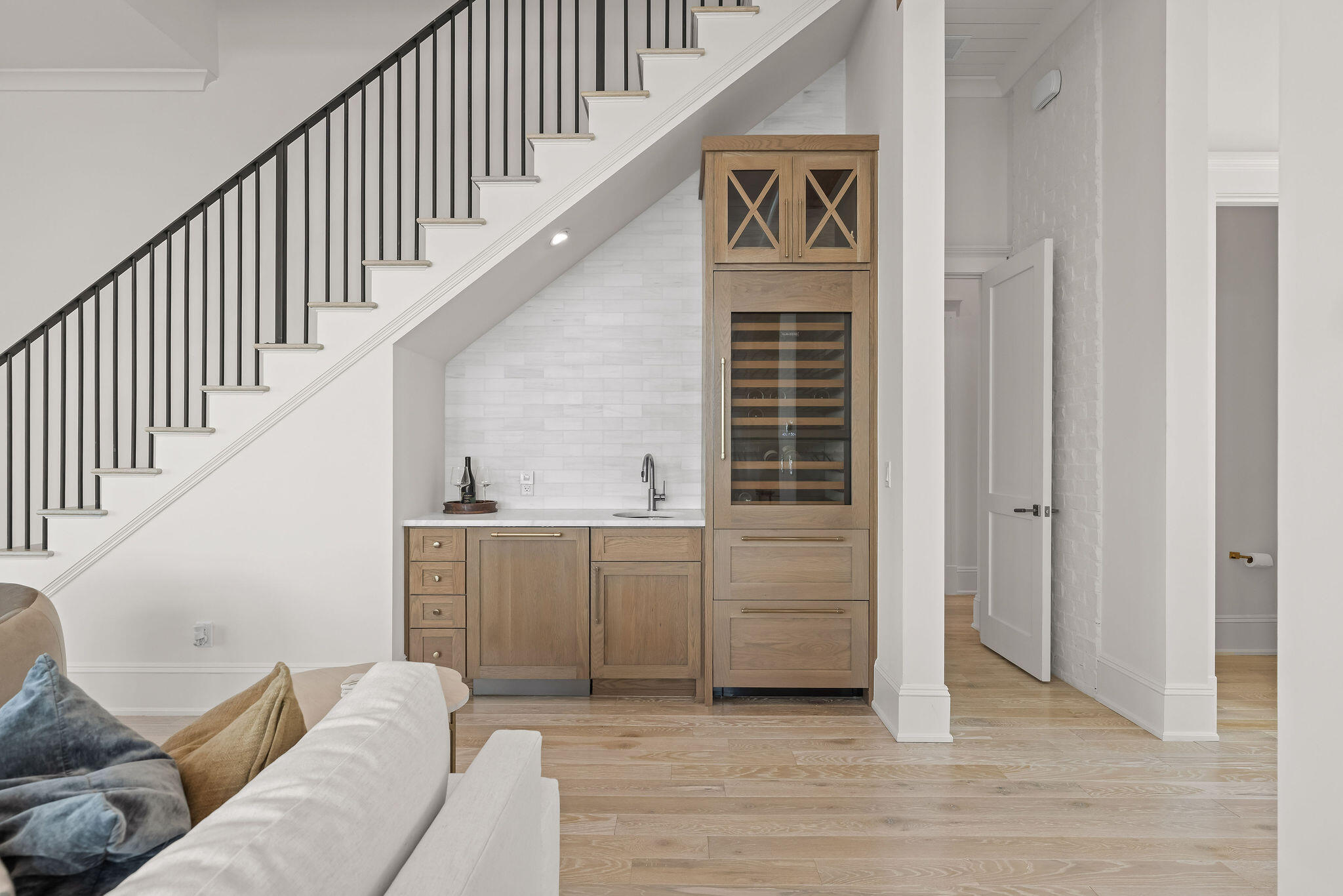 CHURCHILL OAKS - Residential