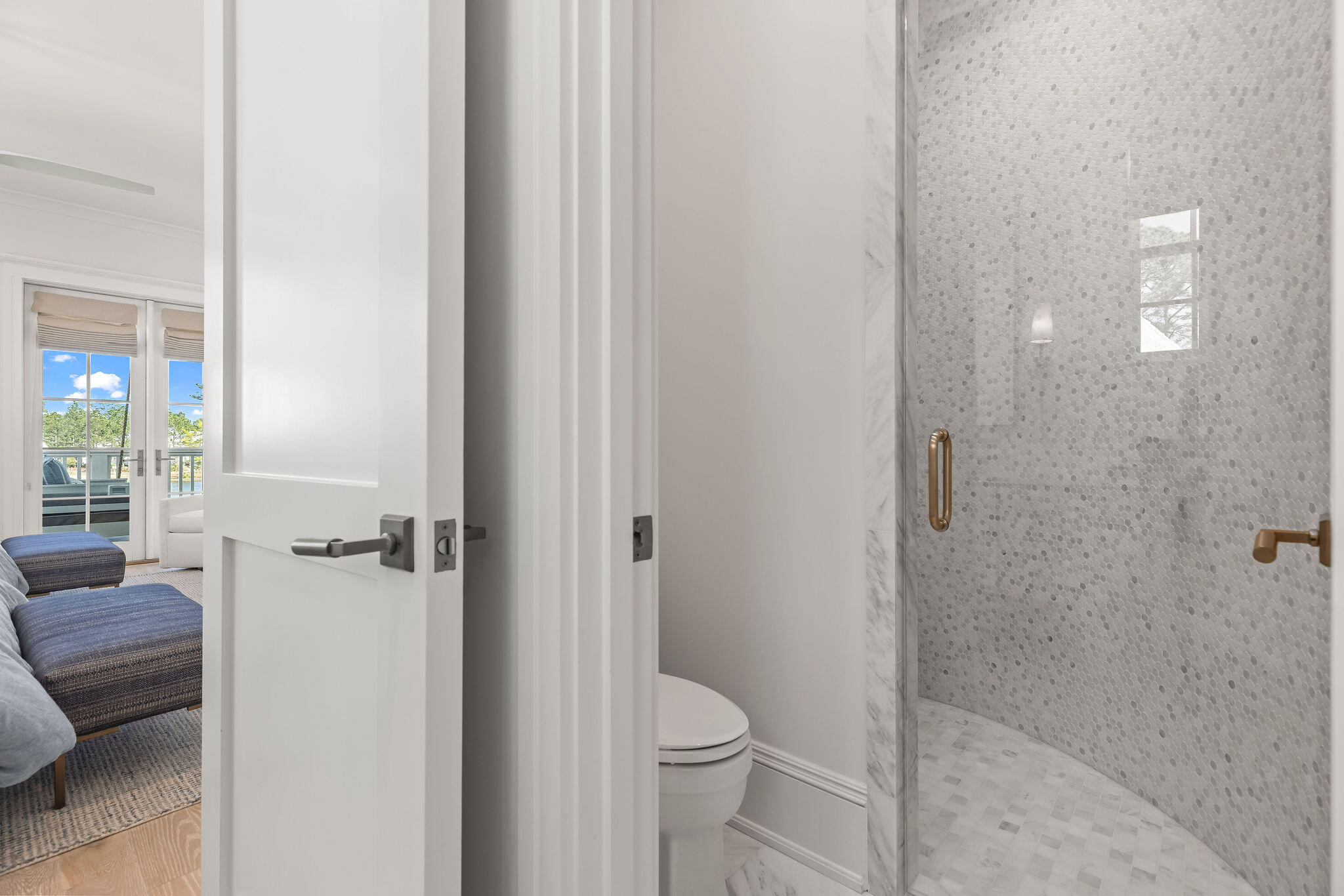 CHURCHILL OAKS - Residential