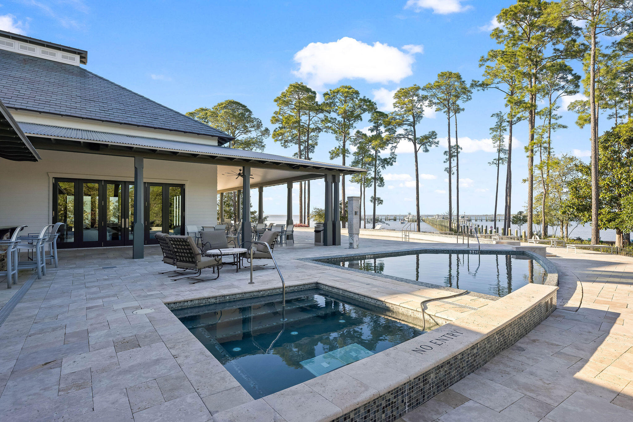 CHURCHILL OAKS - Residential