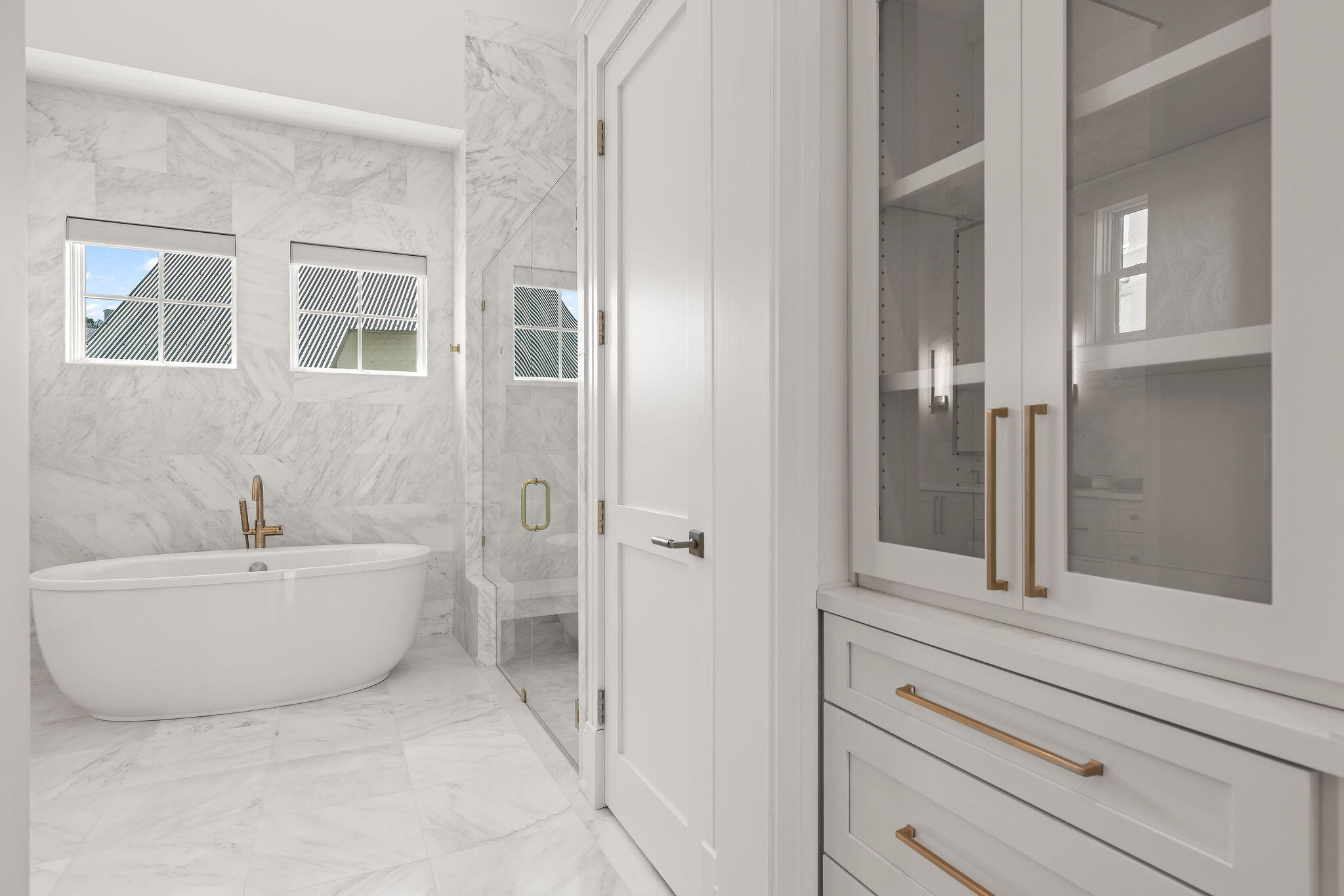 CHURCHILL OAKS - Residential