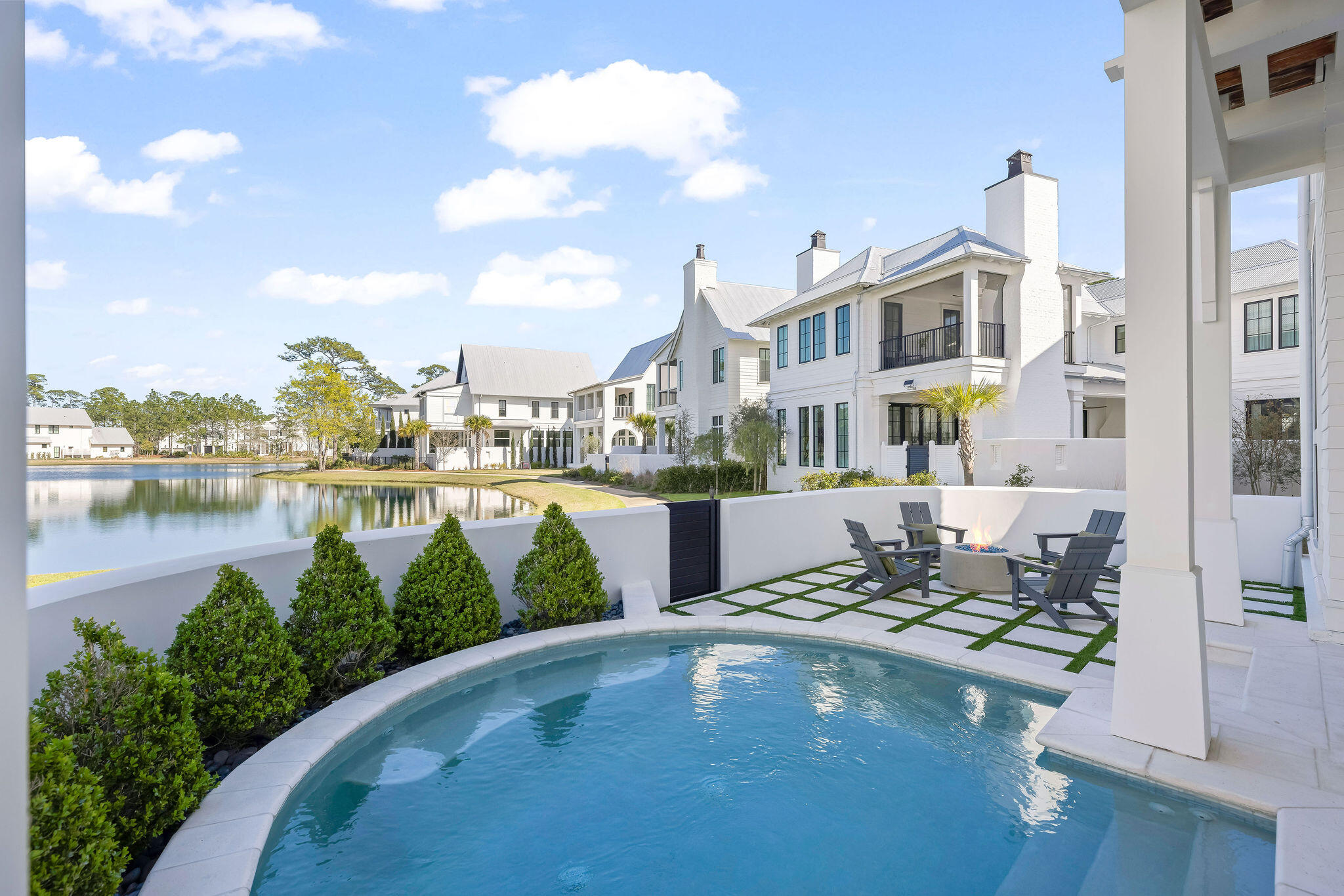 CHURCHILL OAKS - Residential