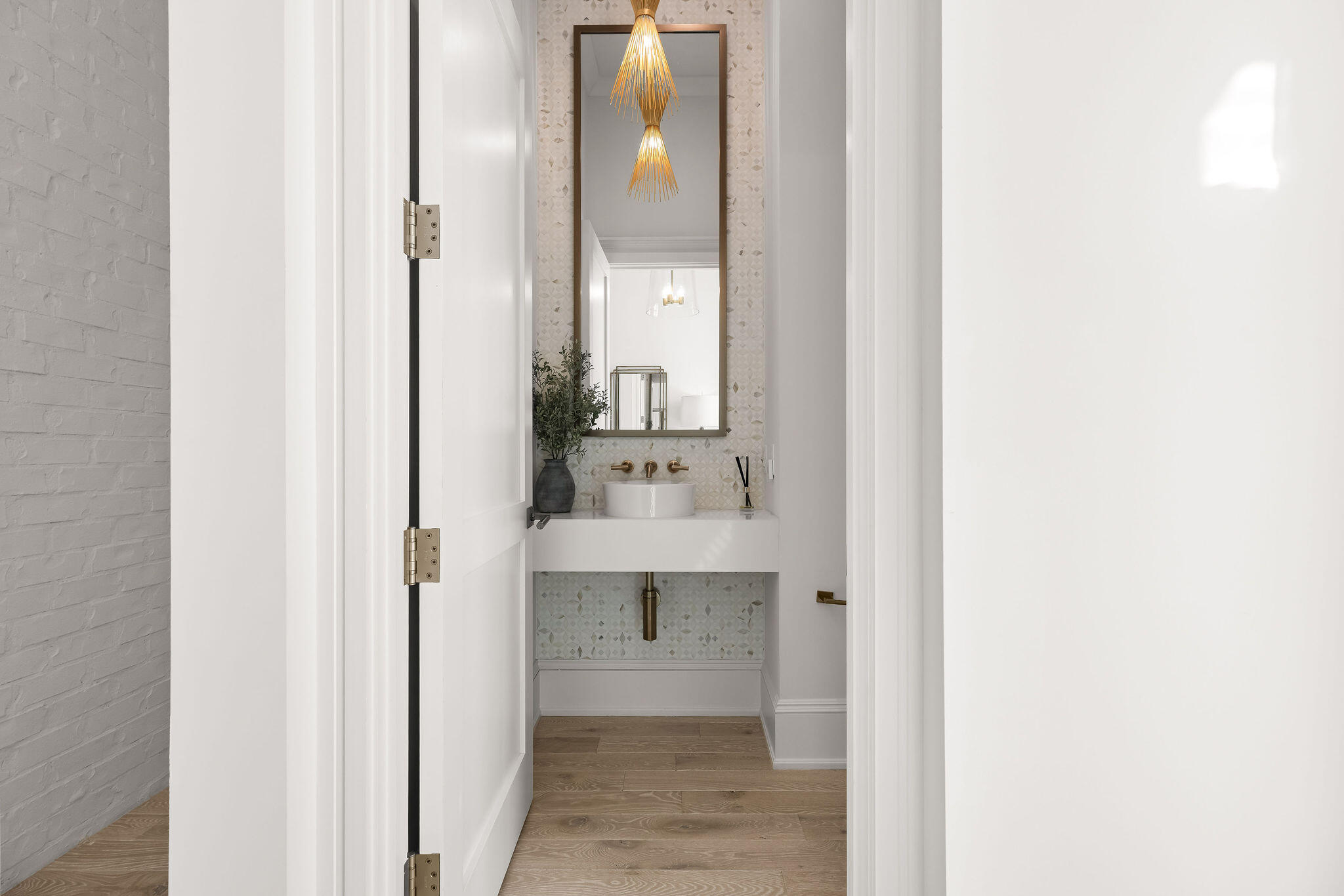 CHURCHILL OAKS - Residential