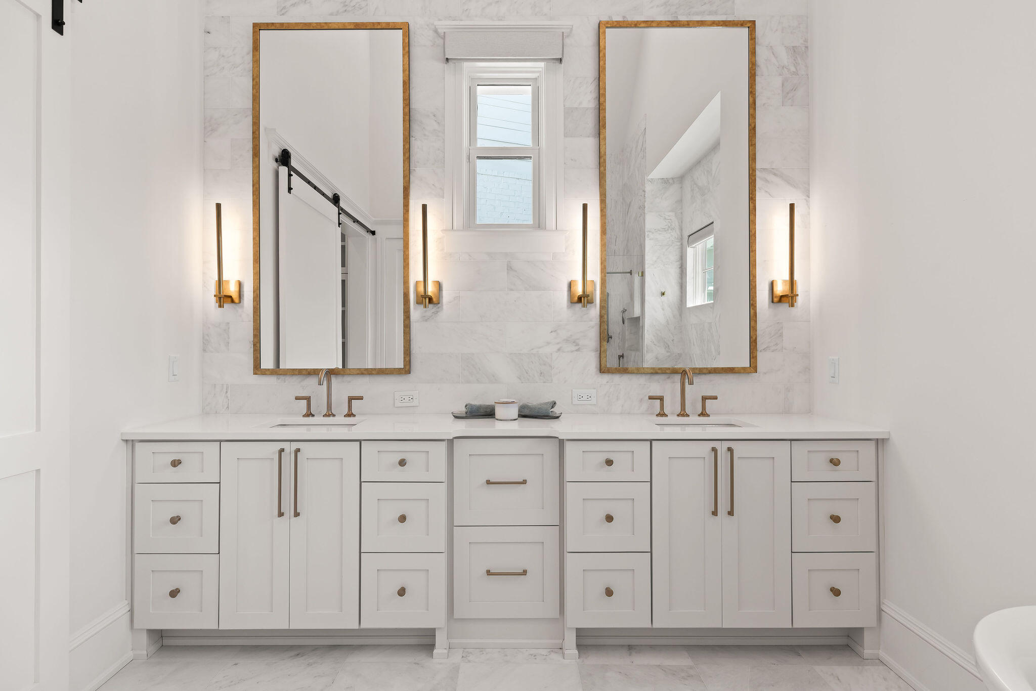 CHURCHILL OAKS - Residential