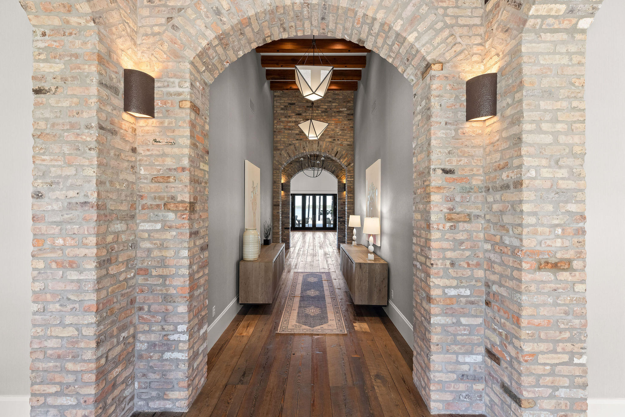 CHURCHILL OAKS - Residential