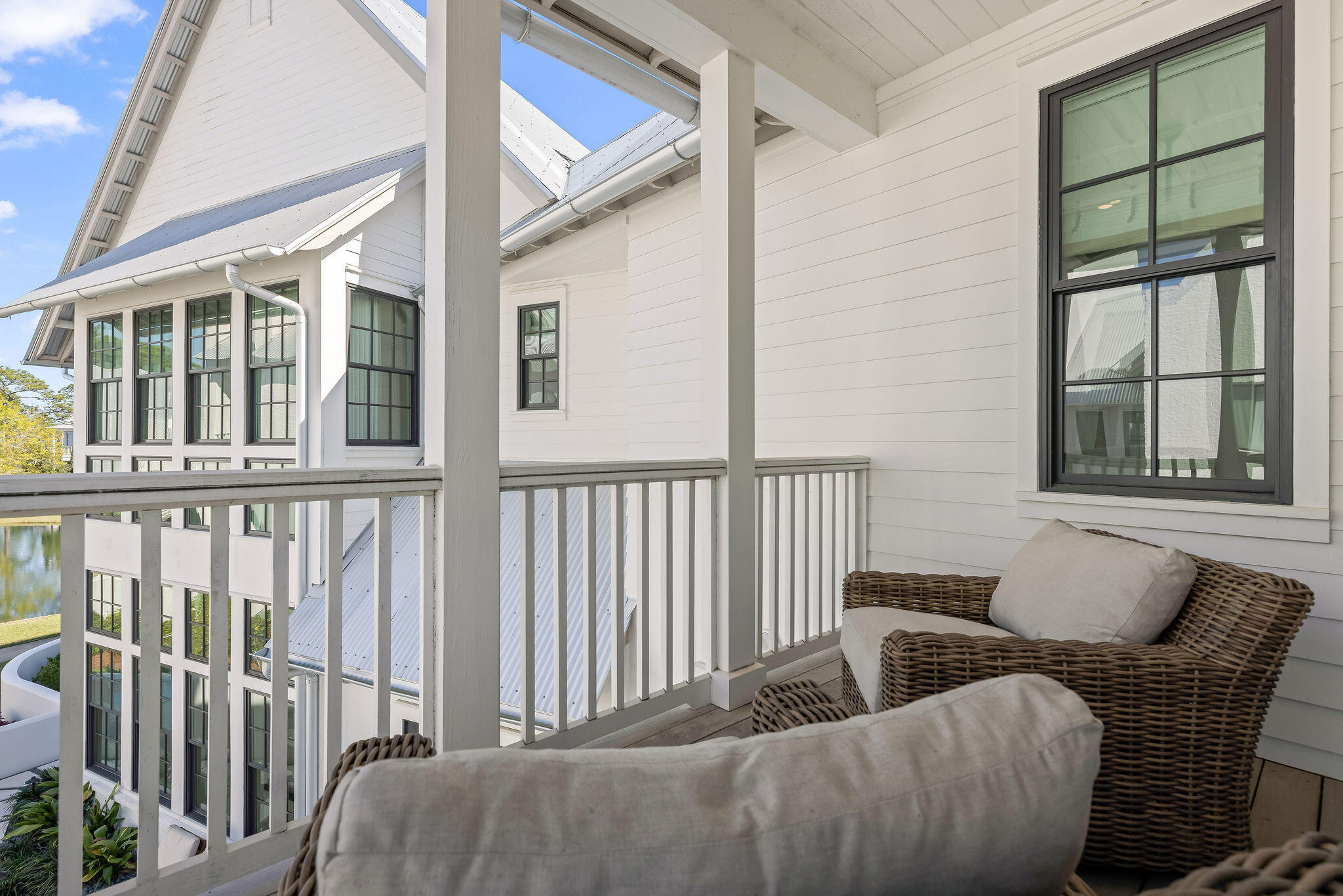 CHURCHILL OAKS - Residential