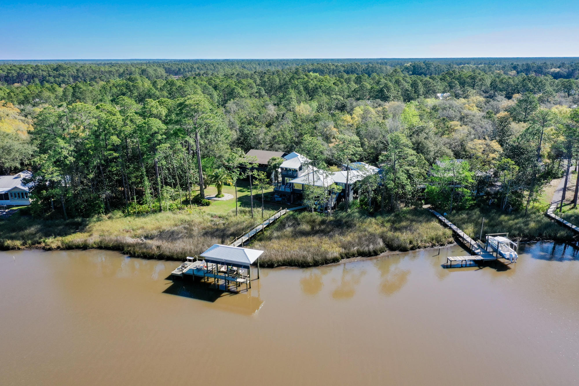 Close proximity to Eden State Park, Scenic 30A, Gulf of Mexico beaches, restaurants, and shopping! Enjoy a waterfront lifestyle of fishing, boating, paddle boarding along scenic Choctawhatchee Bay with easy access to the Intercoastal Waterway.